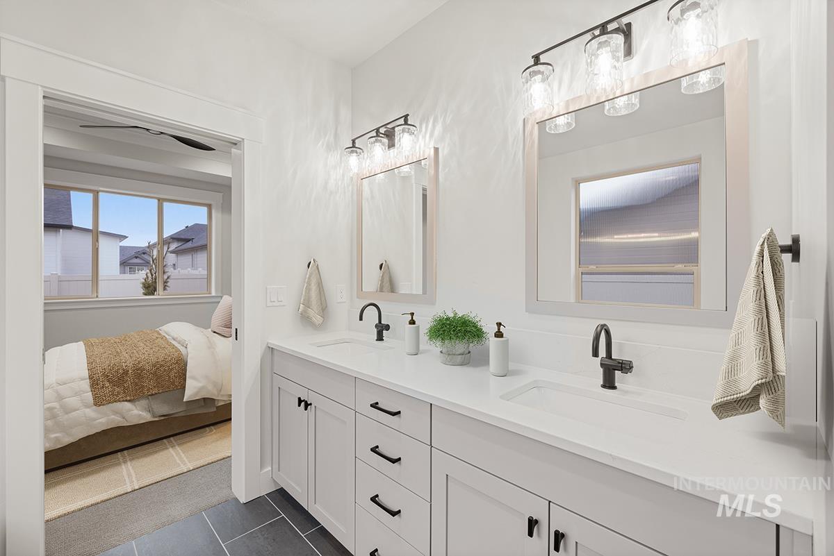 7040 S Palatino Ave., Meridian, Idaho 83642, 4 Bedrooms, 2.5 Bathrooms, Residential For Sale, Price $674,800,MLS 98973283