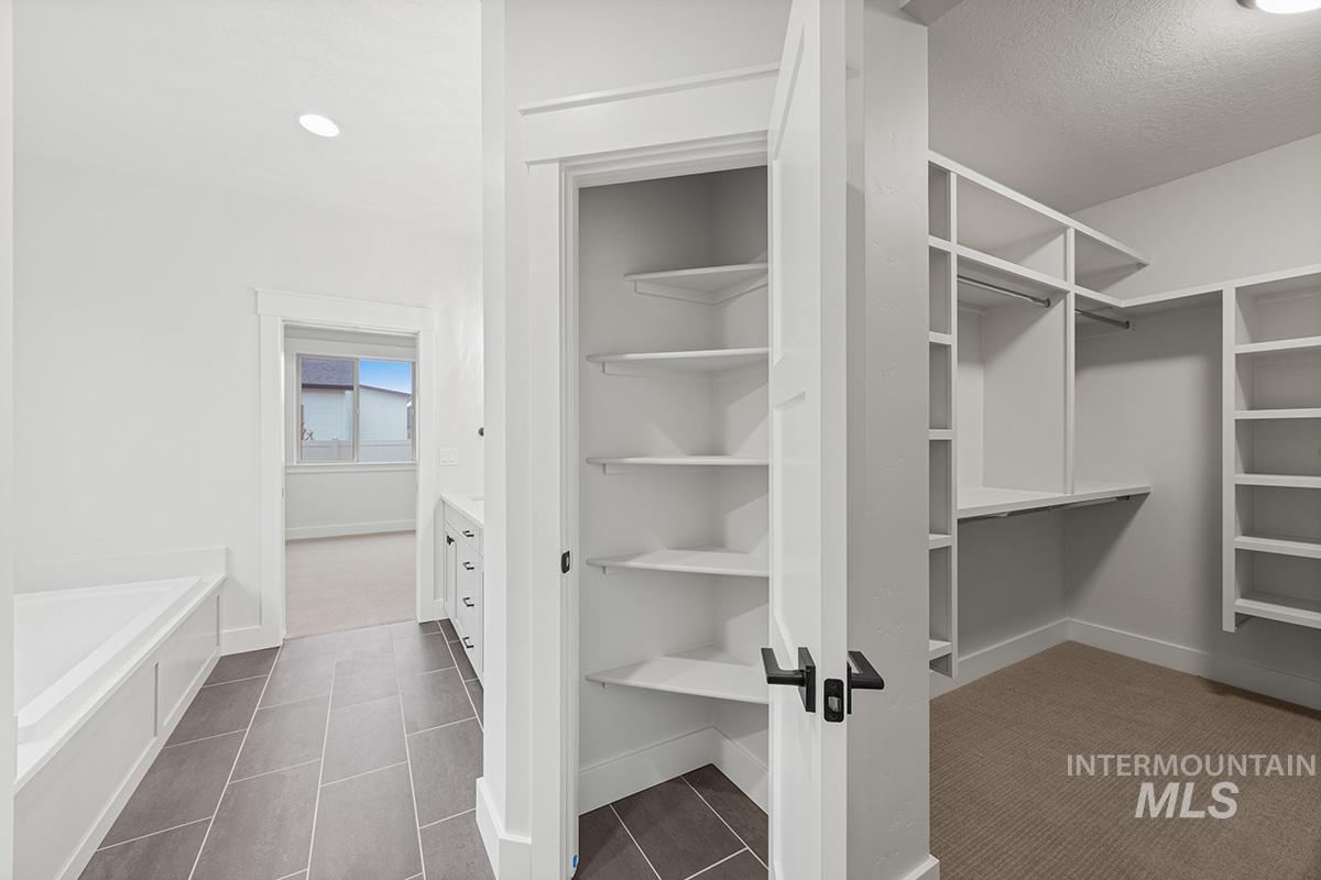 7040 S Palatino Ave., Meridian, Idaho 83642, 4 Bedrooms, 2.5 Bathrooms, Residential For Sale, Price $674,800,MLS 98973283