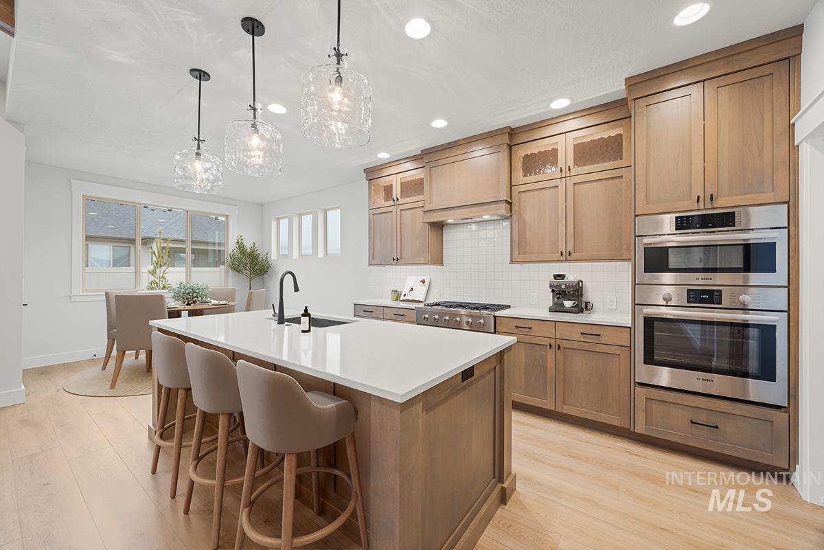 7040 S Palatino Ave., Meridian, Idaho 83642, 4 Bedrooms, 2.5 Bathrooms, Residential For Sale, Price $674,800,MLS 98973283