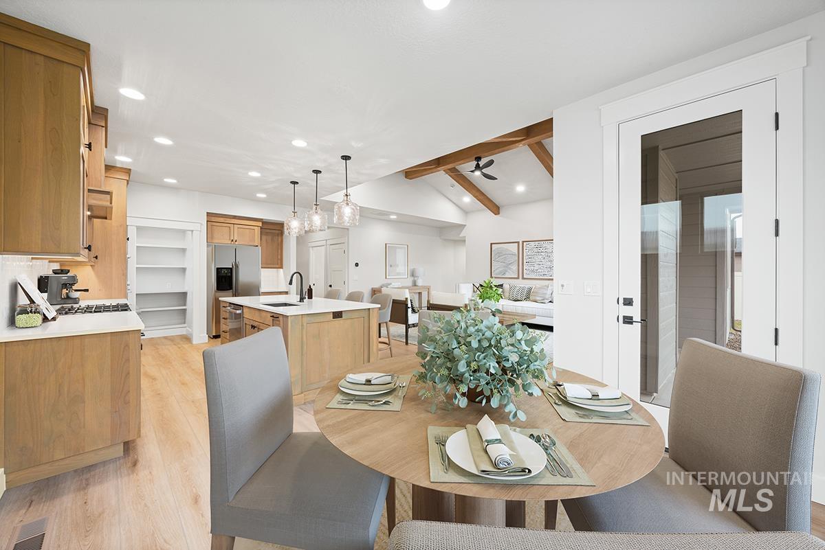 7040 S Palatino Ave., Meridian, Idaho 83642, 4 Bedrooms, 2.5 Bathrooms, Residential For Sale, Price $674,800,MLS 98973283