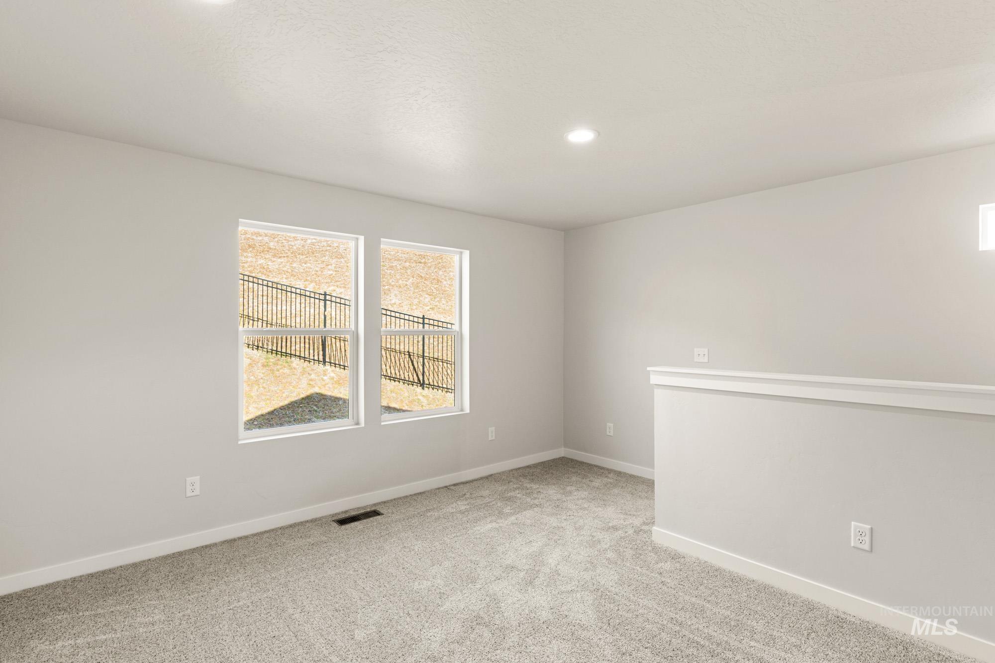 240 Caribou Ct, Horseshoe Bend, Idaho 83629, 3 Bedrooms, 2.5 Bathrooms, Residential For Sale, Price $394,990, 98973284