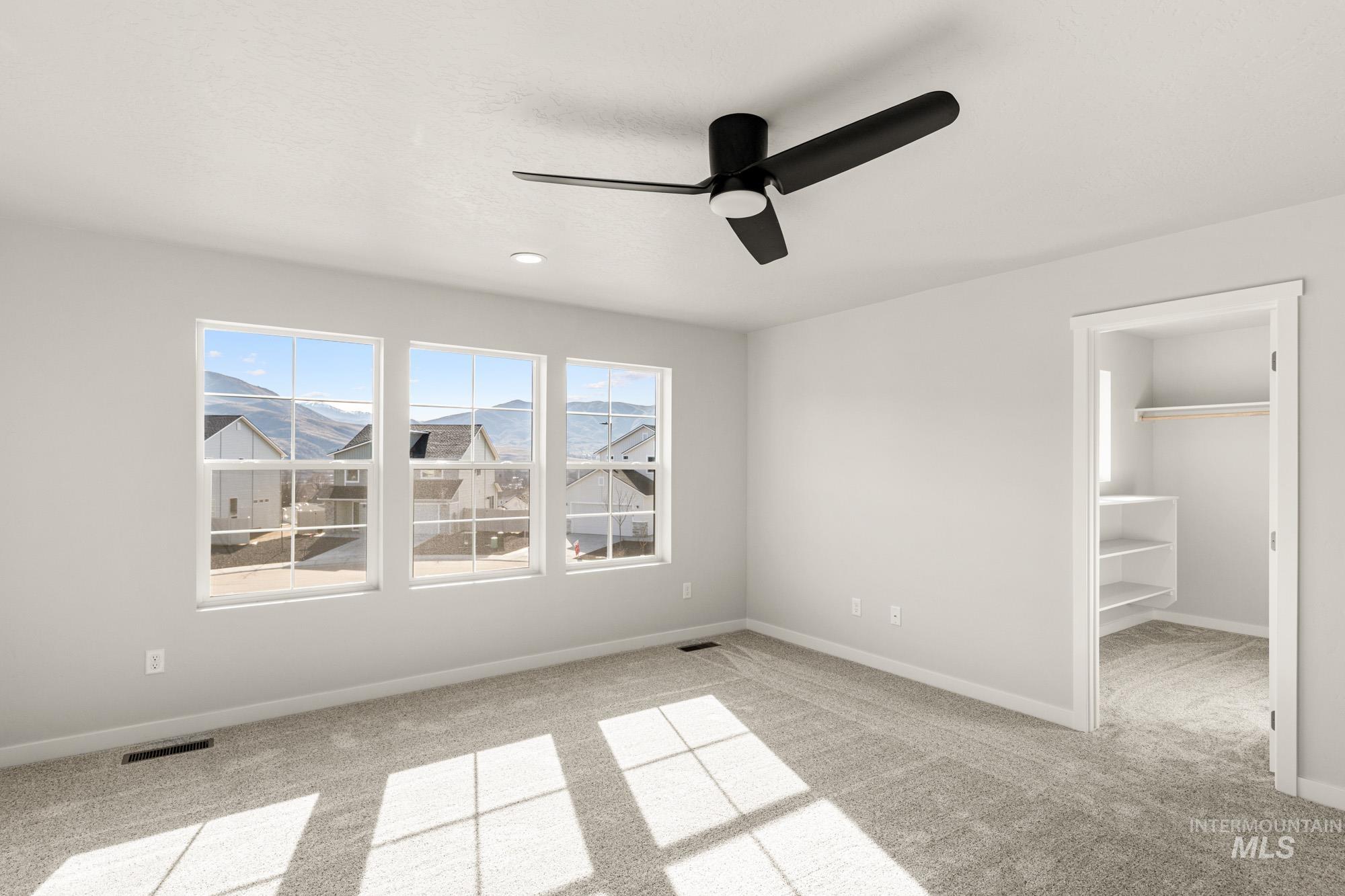 240 Caribou Ct, Horseshoe Bend, Idaho 83629, 3 Bedrooms, 2.5 Bathrooms, Residential For Sale, Price $394,990, 98973284