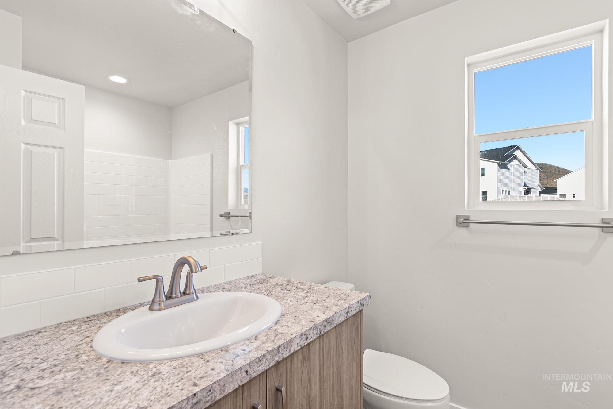 301 Whitetail Ave, Horseshoe Bend, Idaho 83629, 3 Bedrooms, 2.5 Bathrooms, Residential For Sale, Price $346,990,MLS 98973286