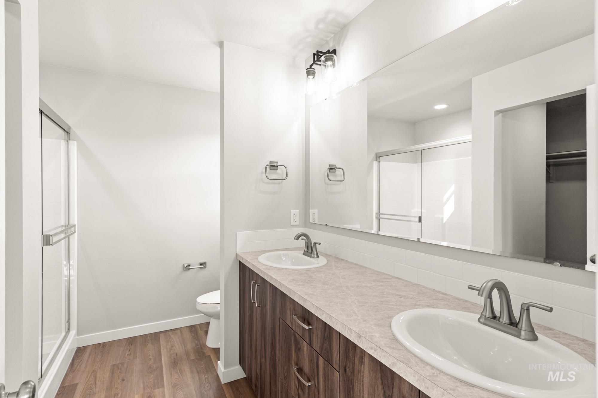 401 Reindeer Ave, Horseshoe Bend, Idaho 83629, 3 Bedrooms, 2.5 Bathrooms, Residential For Sale, Price $352,990,MLS 98973287