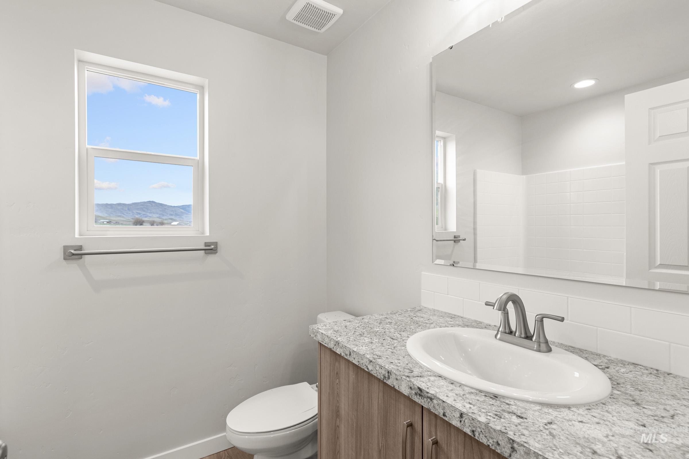 310 Whitetail Ave, Horseshoe Bend, Idaho 83629, 3 Bedrooms, 2.5 Bathrooms, Residential For Sale, Price $345,990, 98973288