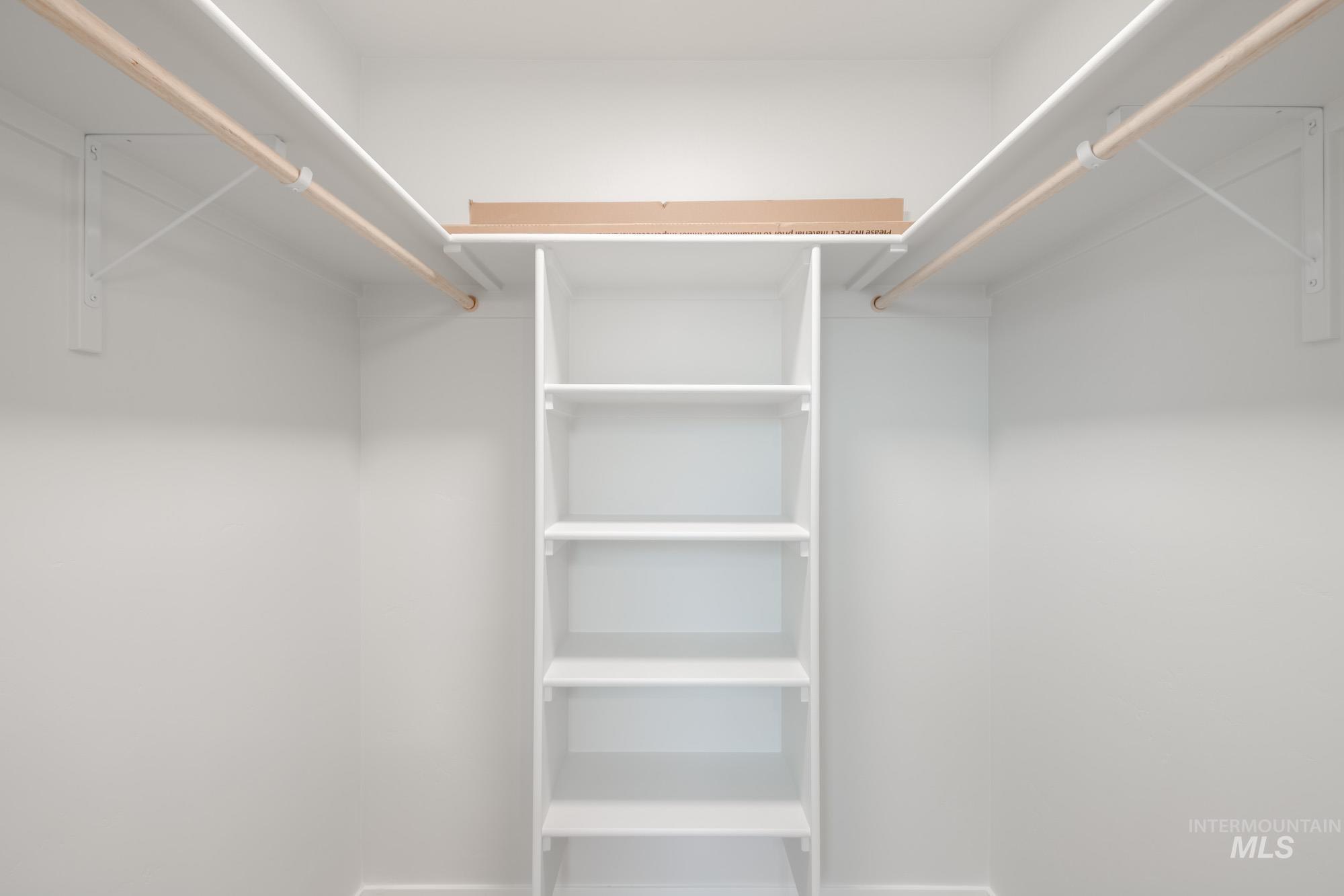 310 Whitetail Ave, Horseshoe Bend, Idaho 83629, 3 Bedrooms, 2.5 Bathrooms, Residential For Sale, Price $345,990,MLS 98973288