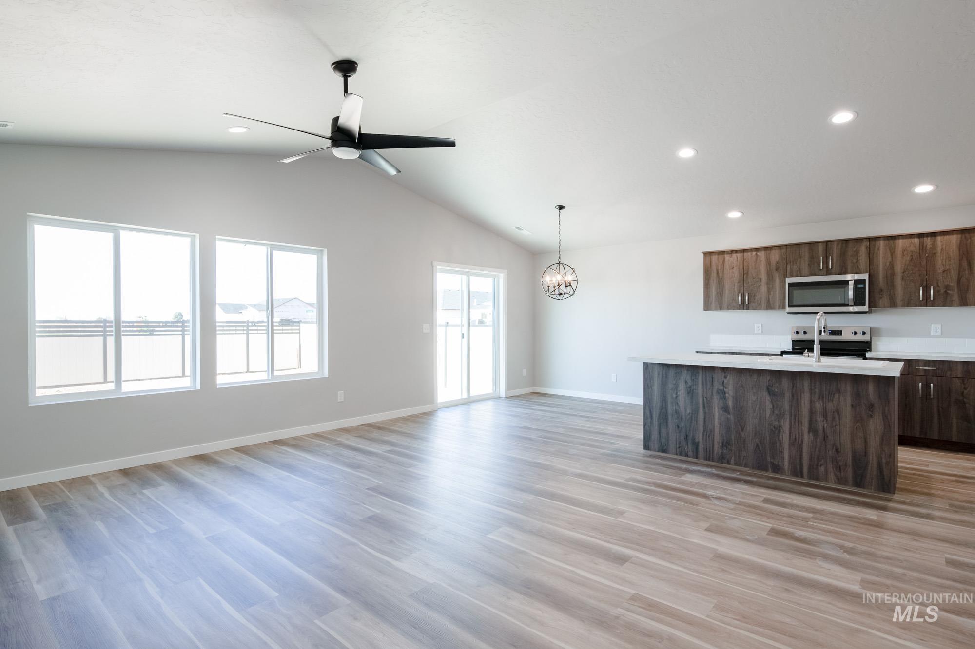 1703 N Birch St, Jerome, Idaho 83338, 3 Bedrooms, 2 Bathrooms, Residential For Sale, Price $379,990,MLS 98973289