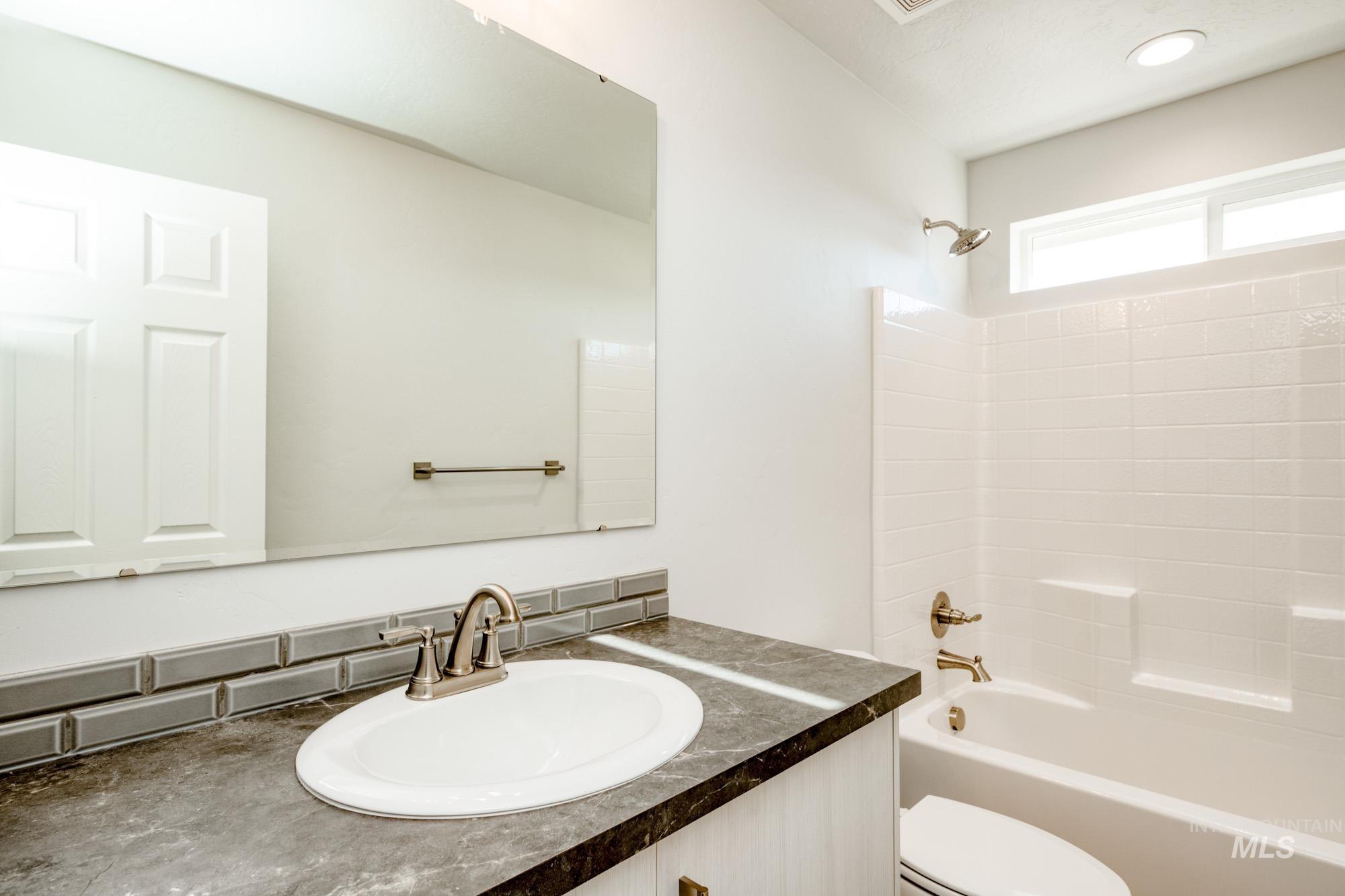 1707 N Birch St, Jerome, Idaho 83338, 4 Bedrooms, 2 Bathrooms, Residential For Sale, Price $389,990,MLS 98973290