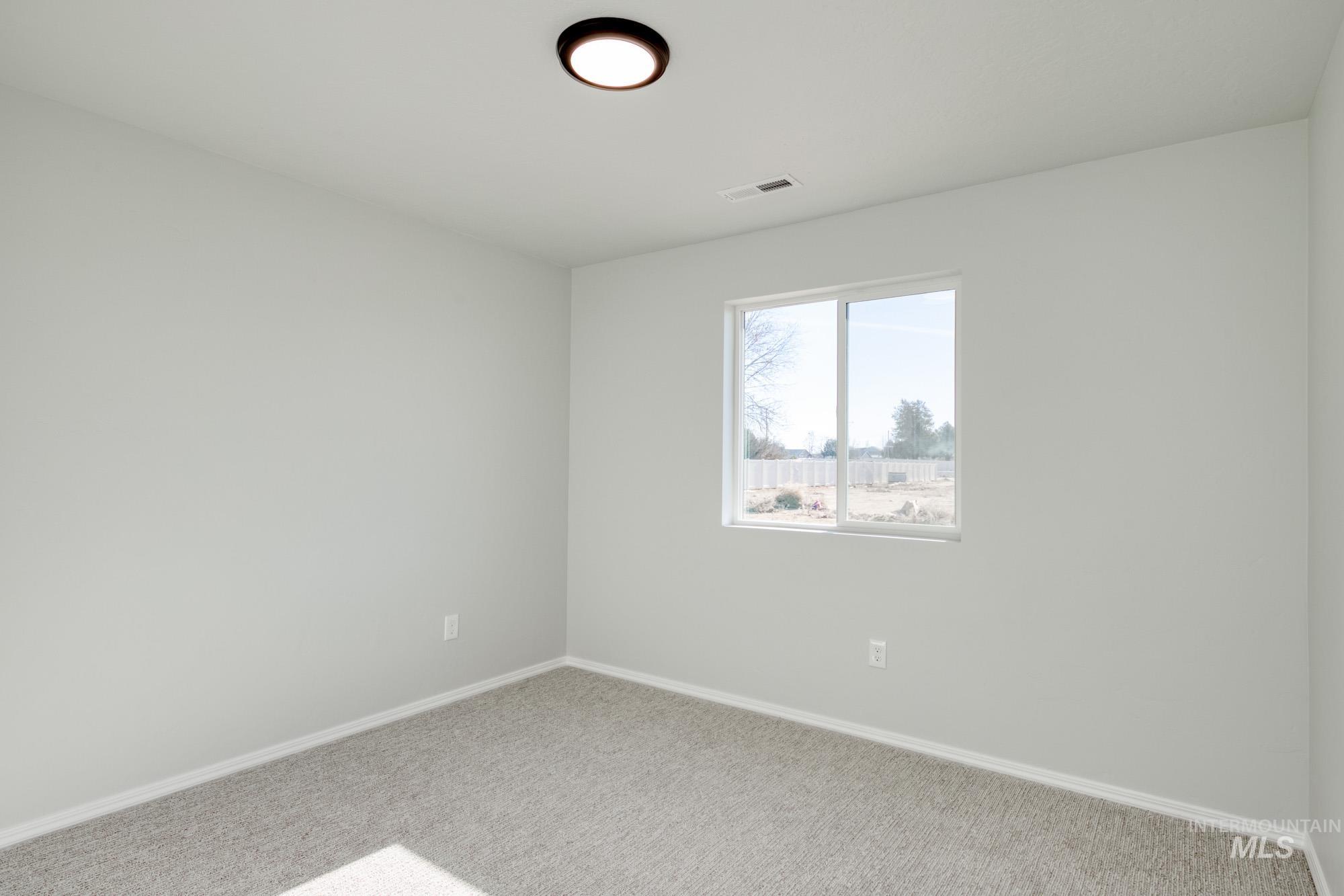 1707 N Birch St, Jerome, Idaho 83338, 4 Bedrooms, 2 Bathrooms, Residential For Sale, Price $389,990,MLS 98973290