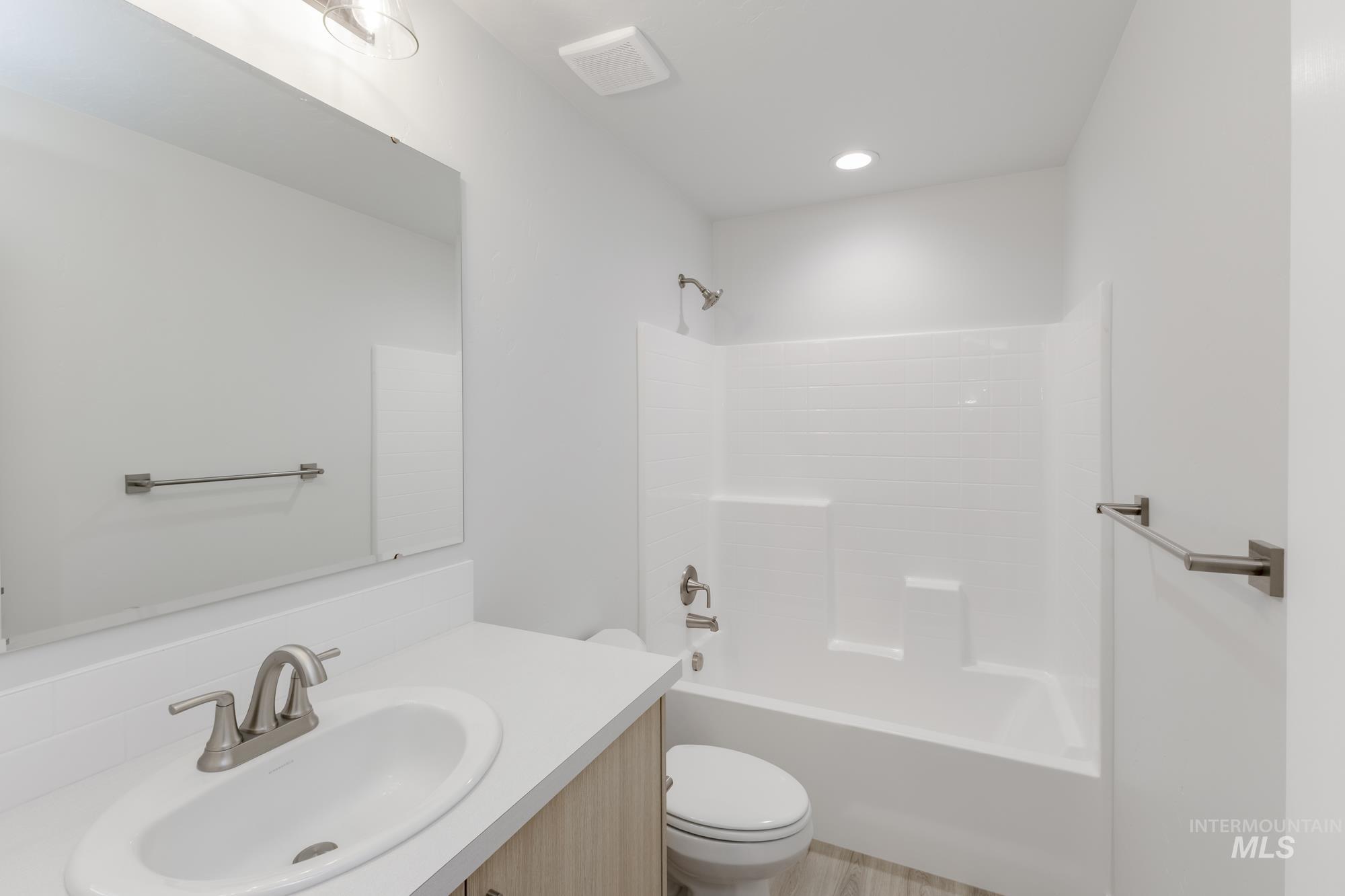 1716 N Birch St, Jerome, Idaho 83338, 4 Bedrooms, 2 Bathrooms, Residential For Sale, Price $404,990,MLS 98973291