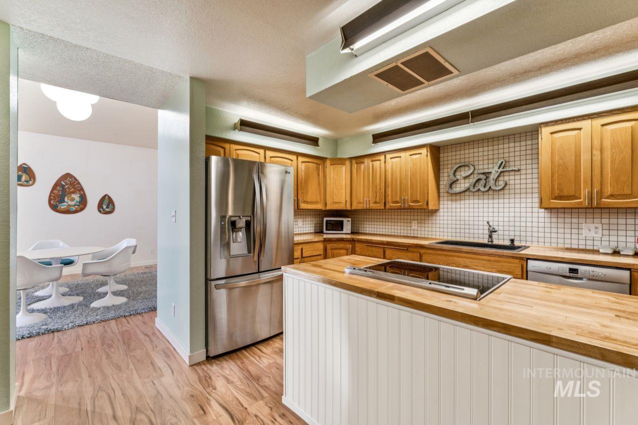 811 N Horton St, Nampa, Idaho 83651, 3 Bedrooms, 3 Bathrooms, Residential For Sale, Price $548,900,MLS 98973297