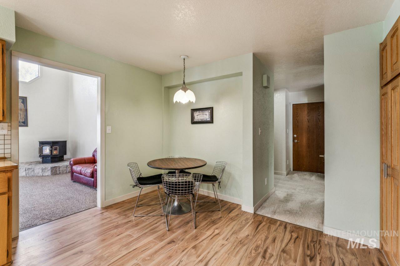 811 N Horton St, Nampa, Idaho 83651, 3 Bedrooms, 3 Bathrooms, Residential For Sale, Price $548,900,MLS 98973297