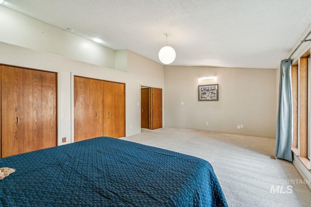 811 N Horton St, Nampa, Idaho 83651, 3 Bedrooms, 3 Bathrooms, Residential For Sale, Price $548,900,MLS 98973297