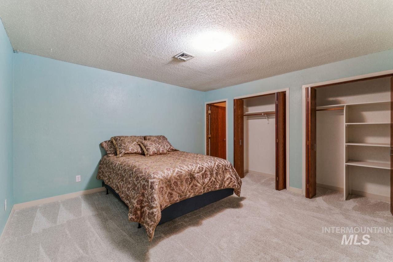 811 N Horton St, Nampa, Idaho 83651, 3 Bedrooms, 3 Bathrooms, Residential For Sale, Price $548,900,MLS 98973297