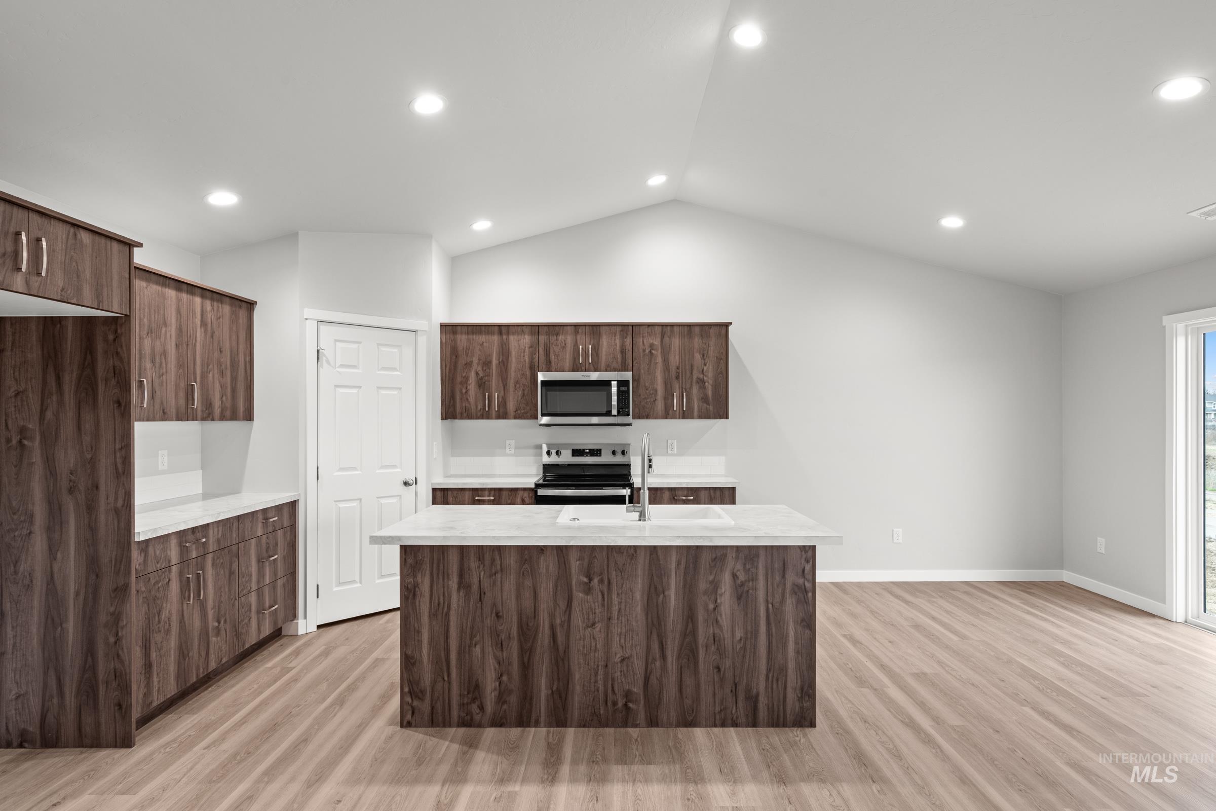 1611 Sunday River St, Middleton, Idaho 83644, 4 Bedrooms, 2 Bathrooms, Residential For Sale, Price $419,990, 98973298