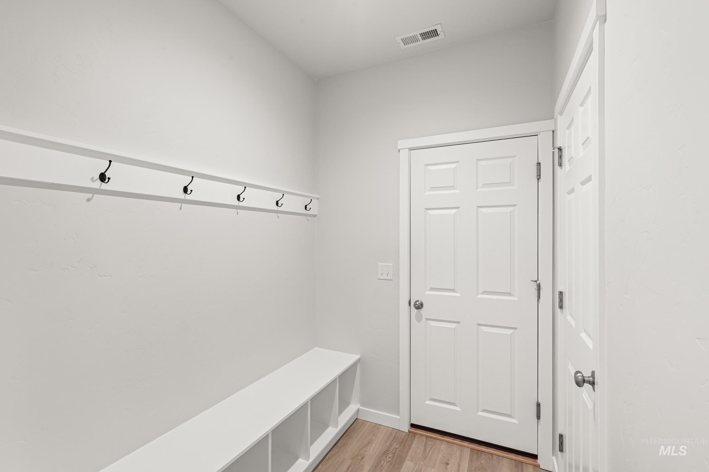 17380 N Aspen Springs Way, Nampa, Idaho 83687, 5 Bedrooms, 4.5 Bathrooms, Residential For Sale, Price $769,990, 98973304