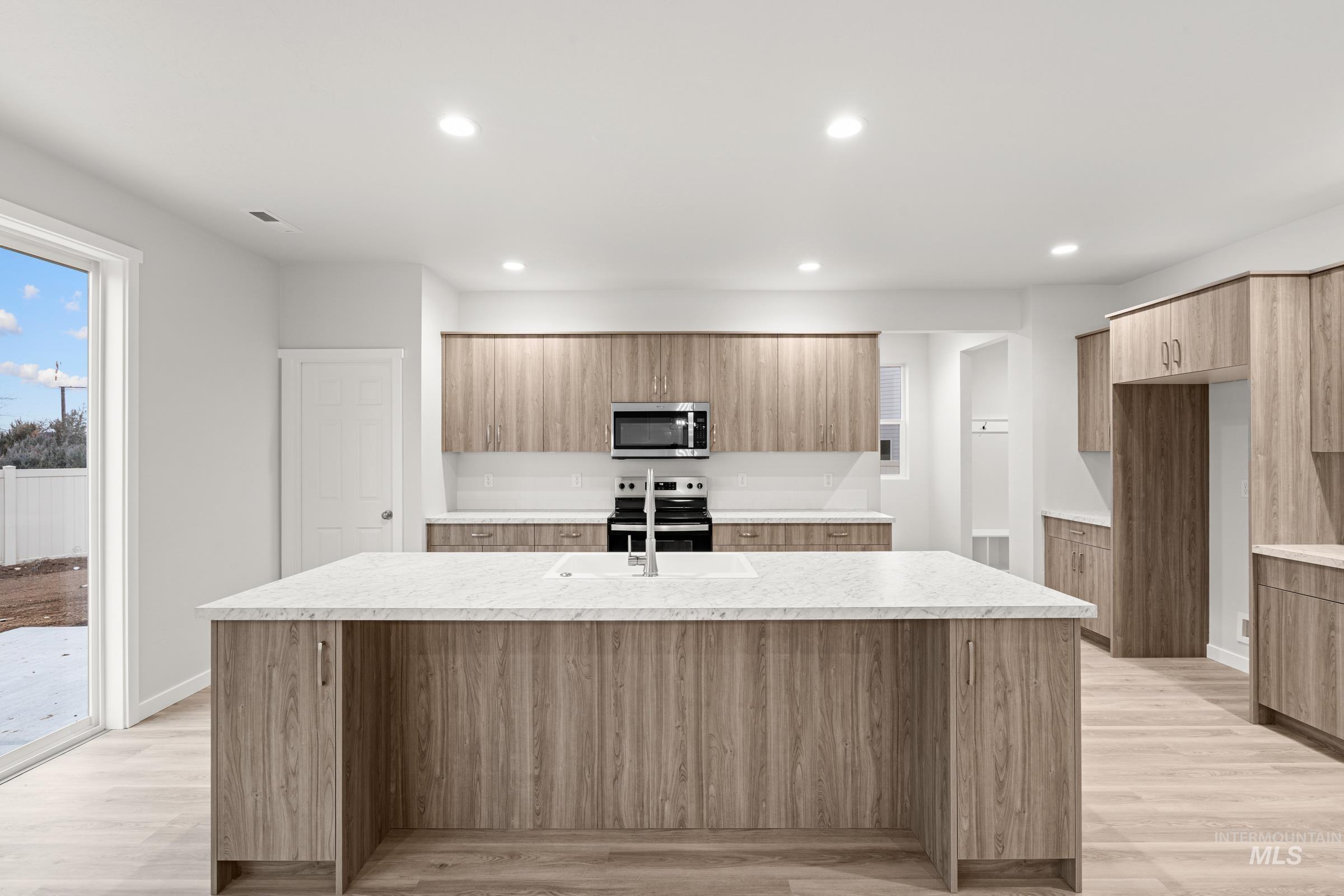 17380 N Aspen Springs Way, Nampa, Idaho 83687, 5 Bedrooms, 4.5 Bathrooms, Residential For Sale, Price $769,990, 98973304