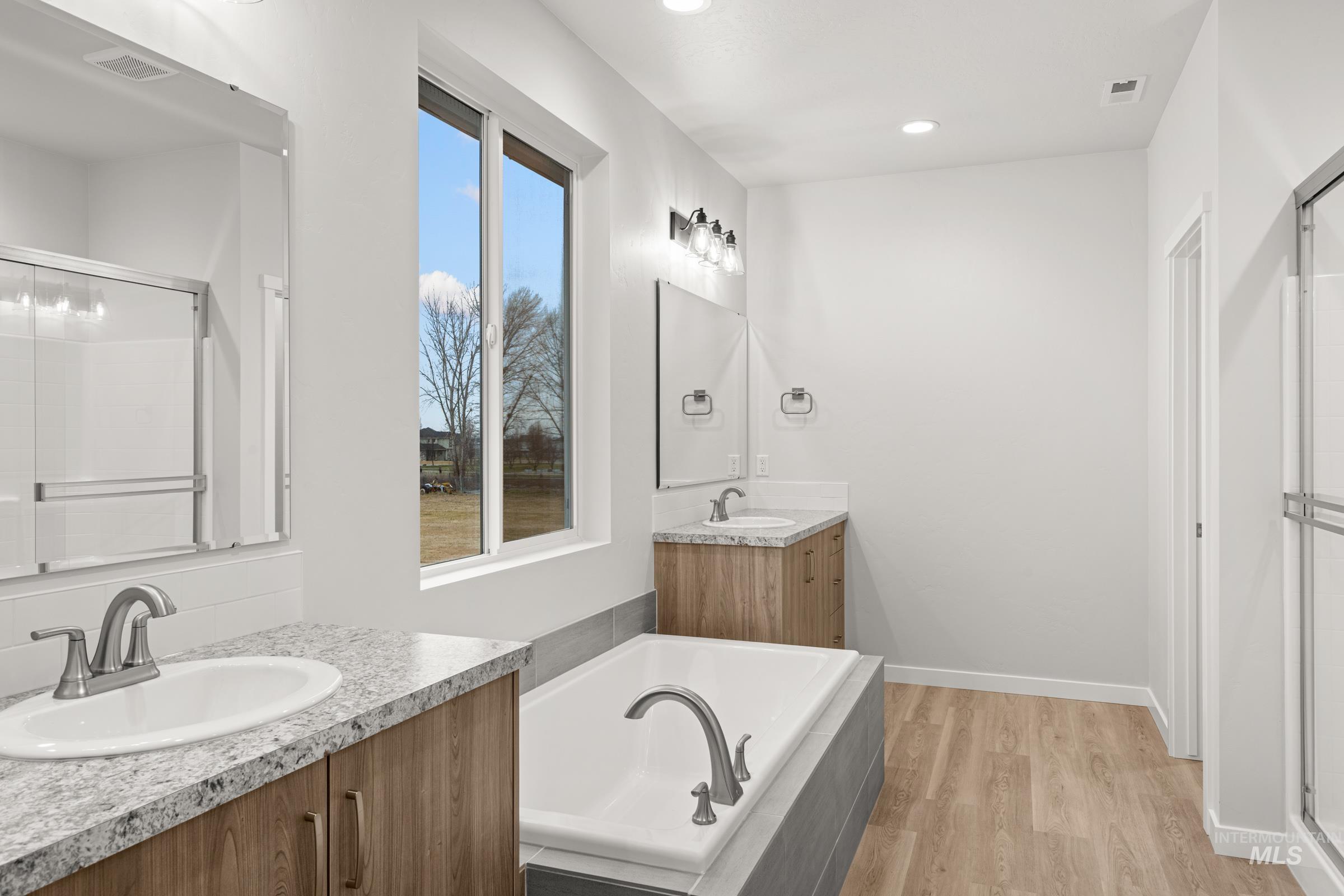 17380 N Aspen Springs Way, Nampa, Idaho 83687, 5 Bedrooms, 4.5 Bathrooms, Residential For Sale, Price $769,990, 98973304