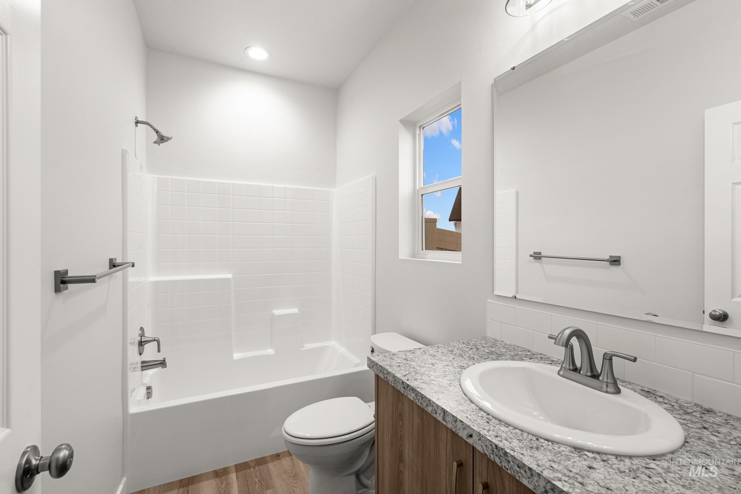 17380 N Aspen Springs Way, Nampa, Idaho 83687, 5 Bedrooms, 4.5 Bathrooms, Residential For Sale, Price $769,990, 98973304