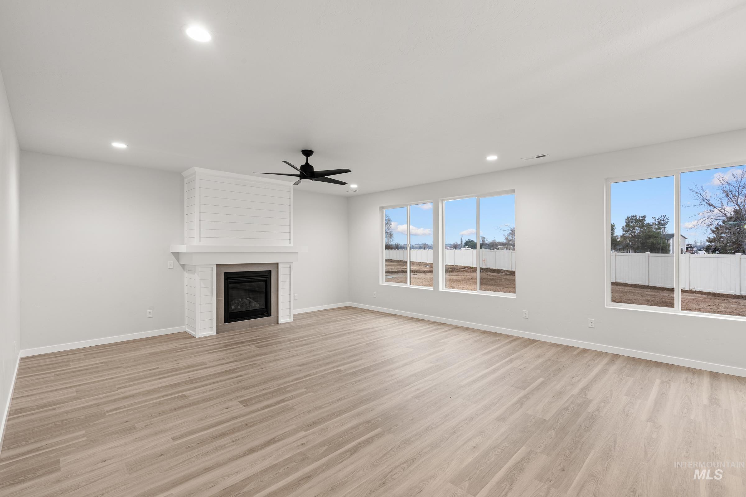 17380 N Aspen Springs Way, Nampa, Idaho 83687, 5 Bedrooms, 4.5 Bathrooms, Residential For Sale, Price $769,990, 98973304