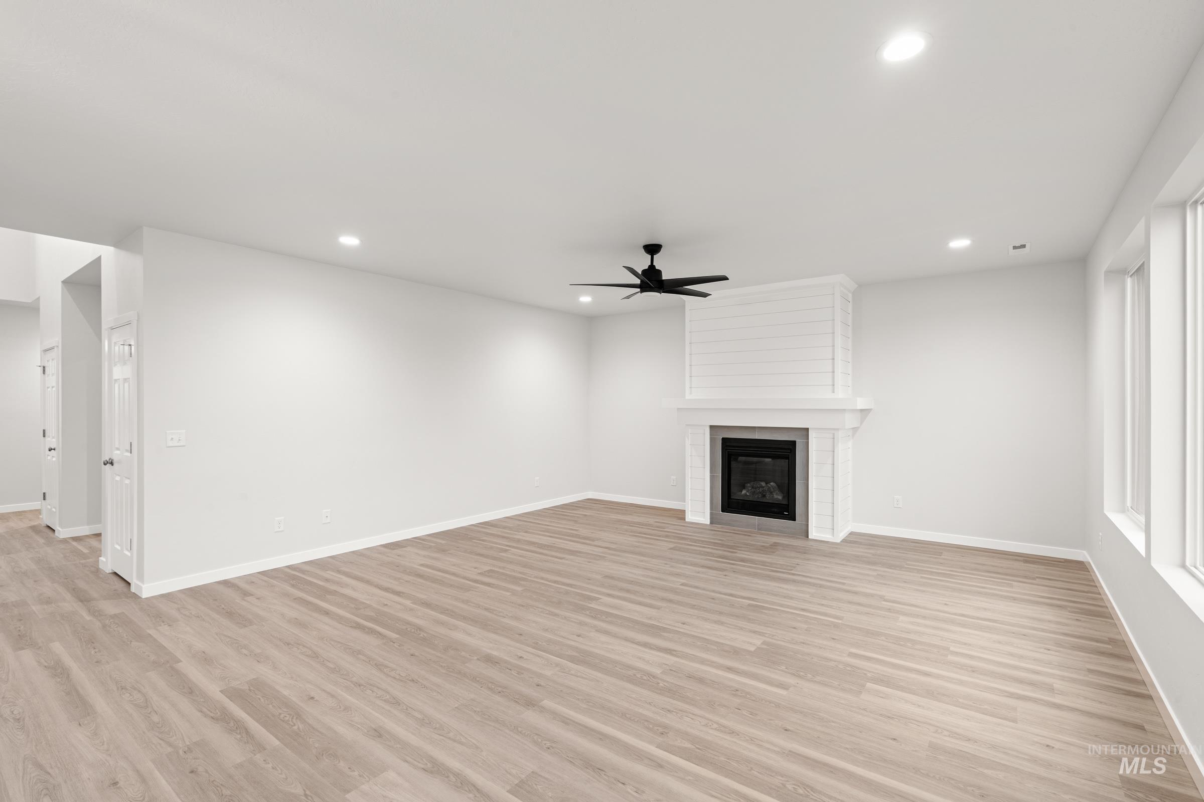 17380 N Aspen Springs Way, Nampa, Idaho 83687, 5 Bedrooms, 4.5 Bathrooms, Residential For Sale, Price $769,990, 98973304