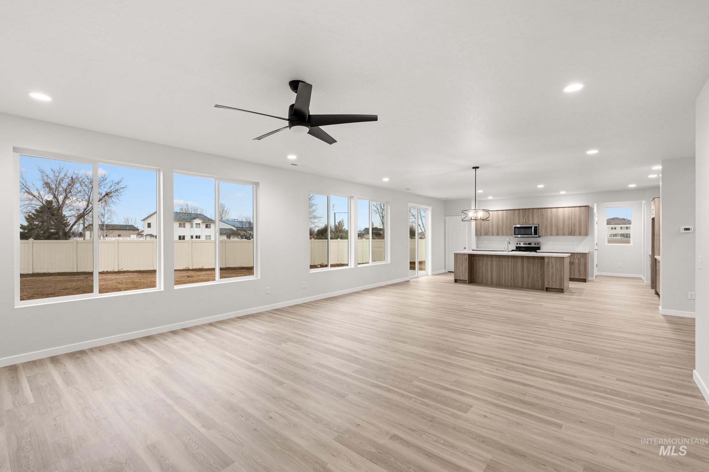 17380 N Aspen Springs Way, Nampa, Idaho 83687, 5 Bedrooms, 4.5 Bathrooms, Residential For Sale, Price $769,990, 98973304