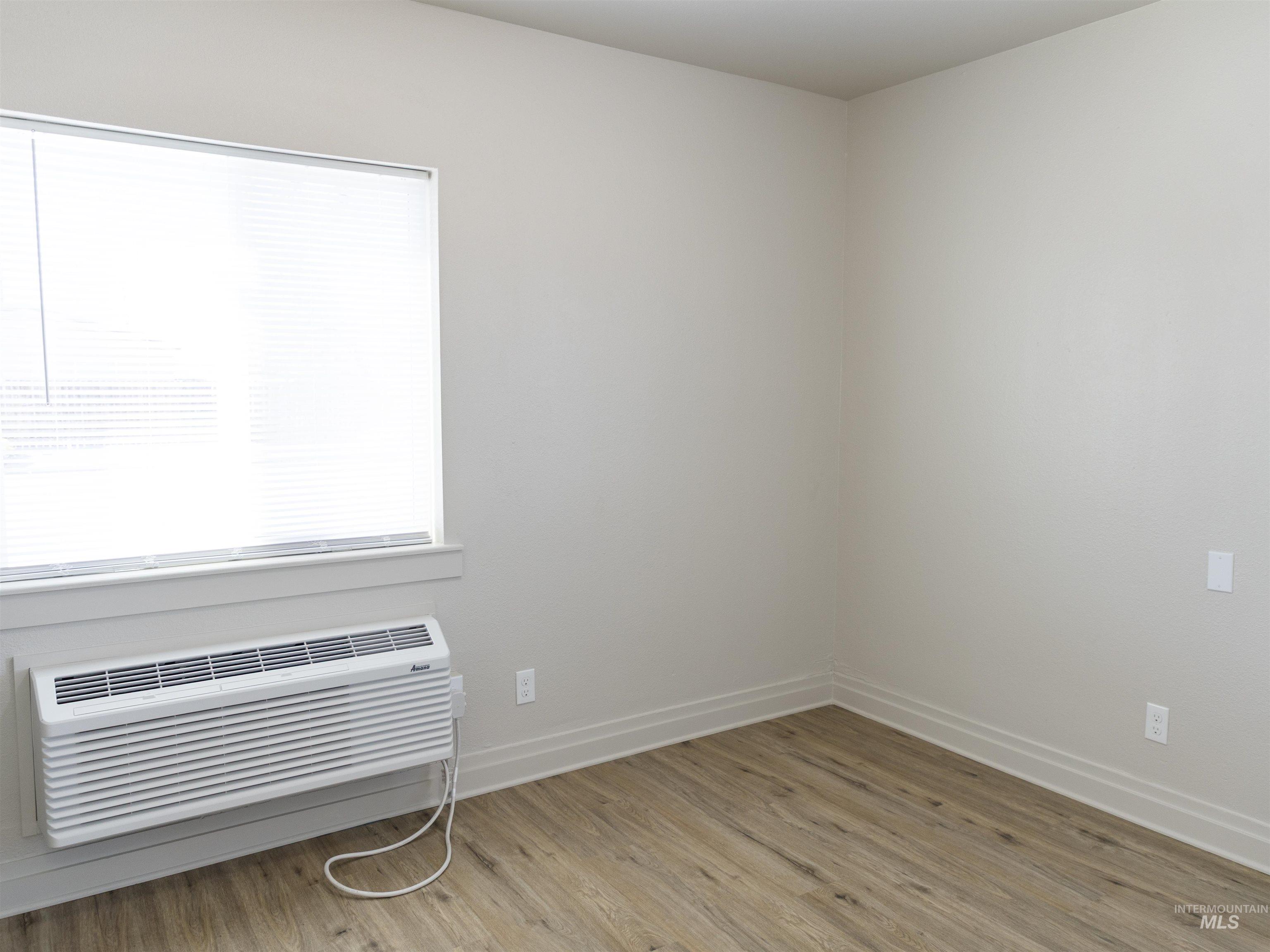 92 NW 2nd Ave, Ontario, Oregon 97914, 2 Bedrooms, 1 Bathroom, Rental For Rent, Price $1,195,MLS 98973305