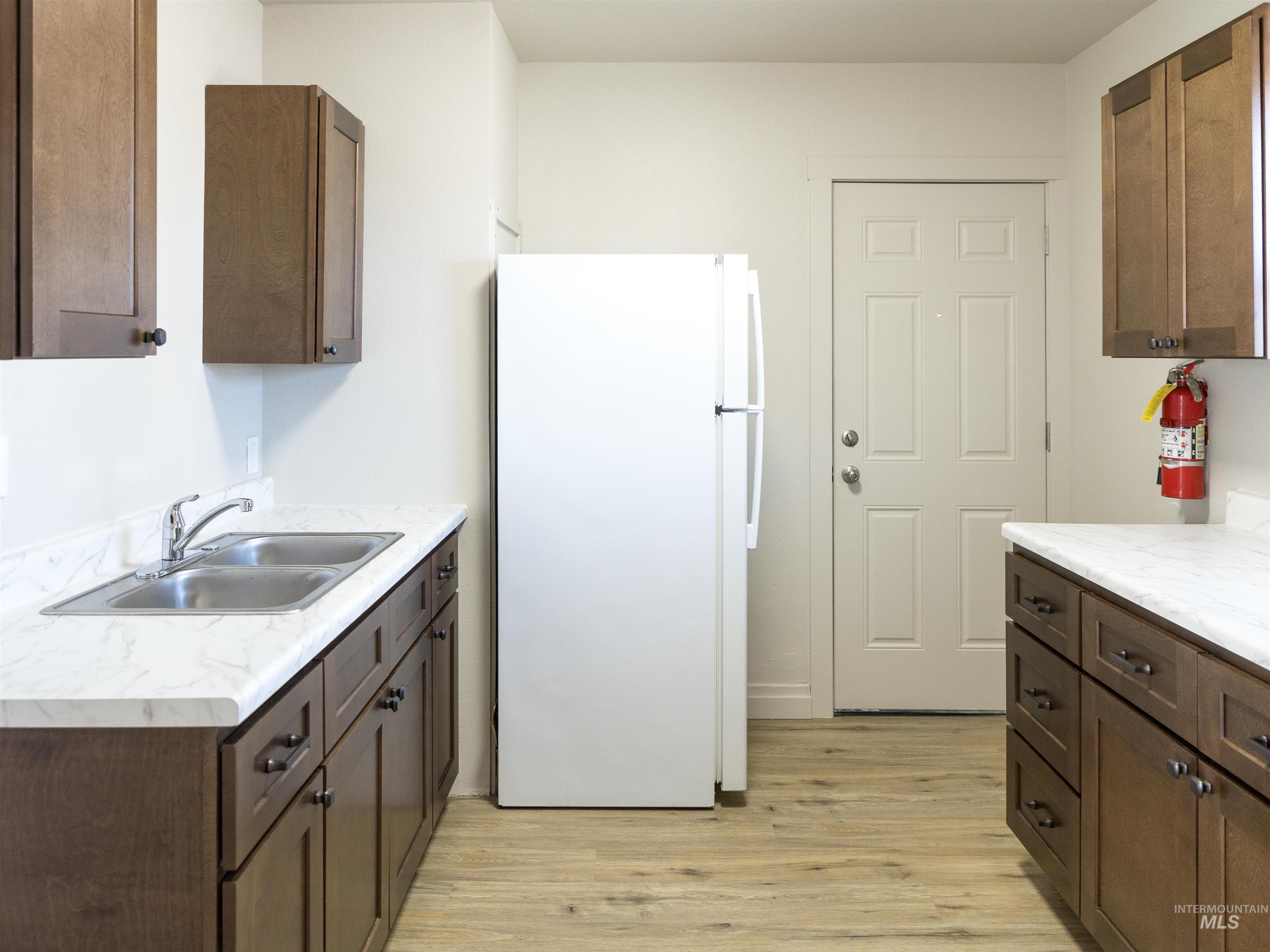 92 NW 2nd Ave, Ontario, Oregon 97914, 2 Bedrooms, 1 Bathroom, Rental For Rent, Price $1,195,MLS 98973305