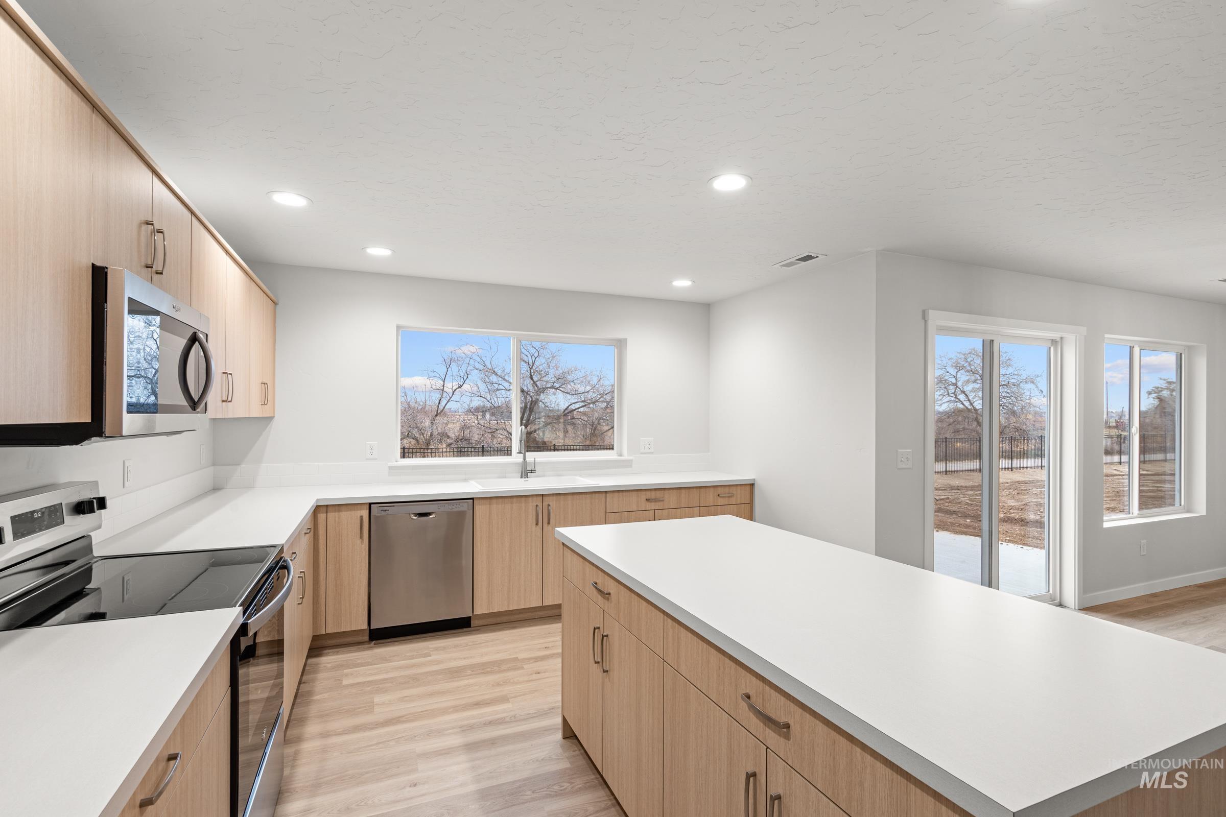 7106 E Shields Dr, Nampa, Idaho 83687, 5 Bedrooms, 2.5 Bathrooms, Residential For Sale, Price $529,990, 98973309