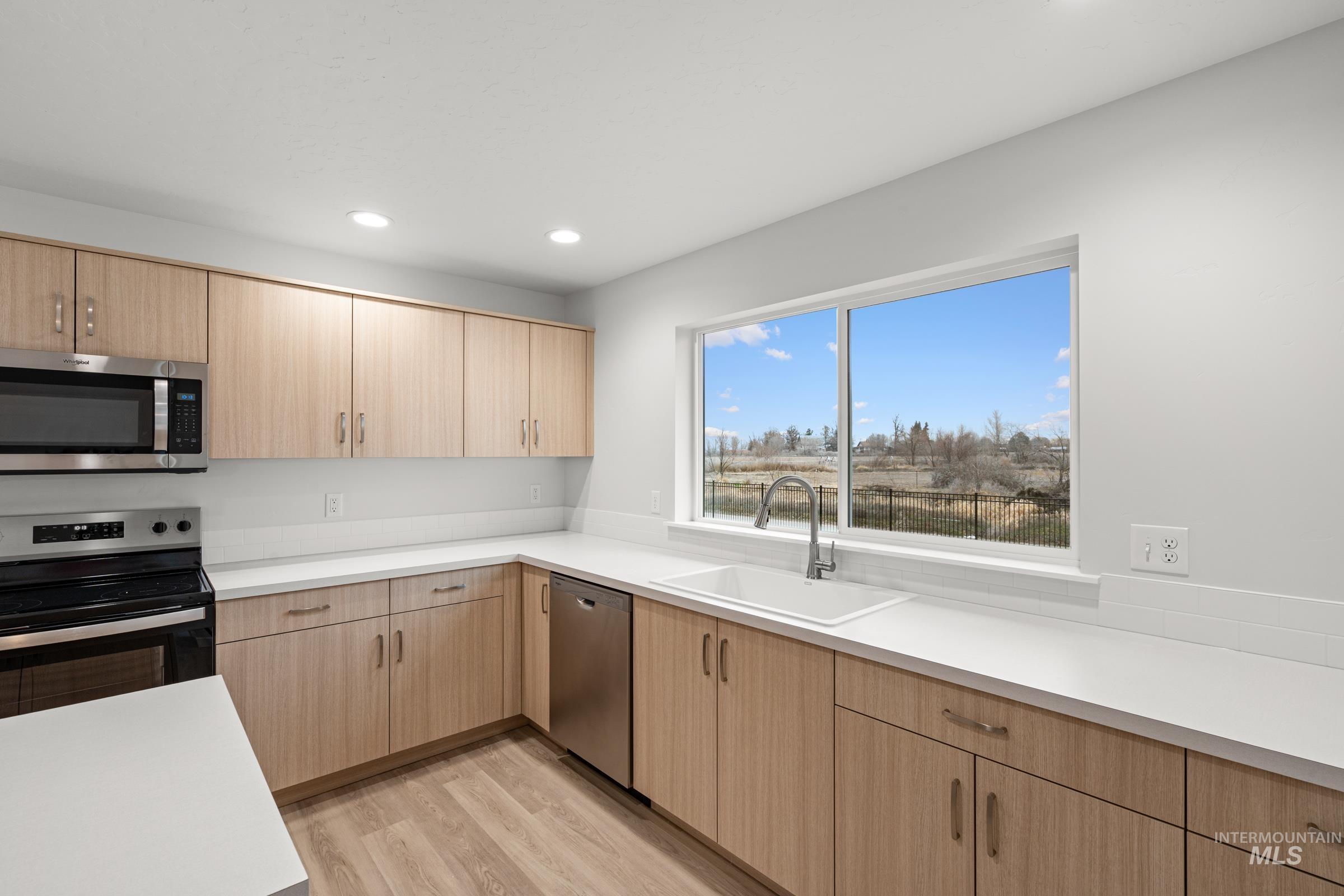 7106 E Shields Dr, Nampa, Idaho 83687, 5 Bedrooms, 2.5 Bathrooms, Residential For Sale, Price $529,990, 98973309