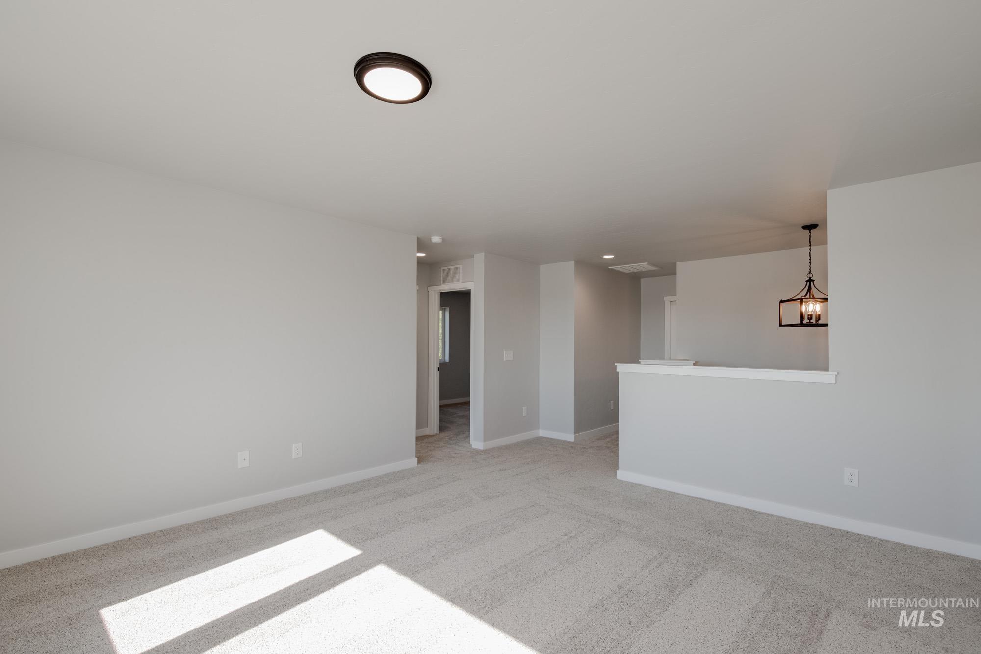 7082 E Shields Dr, Nampa, Idaho 83687, 5 Bedrooms, 3 Bathrooms, Residential For Sale, Price $519,990,MLS 98973310