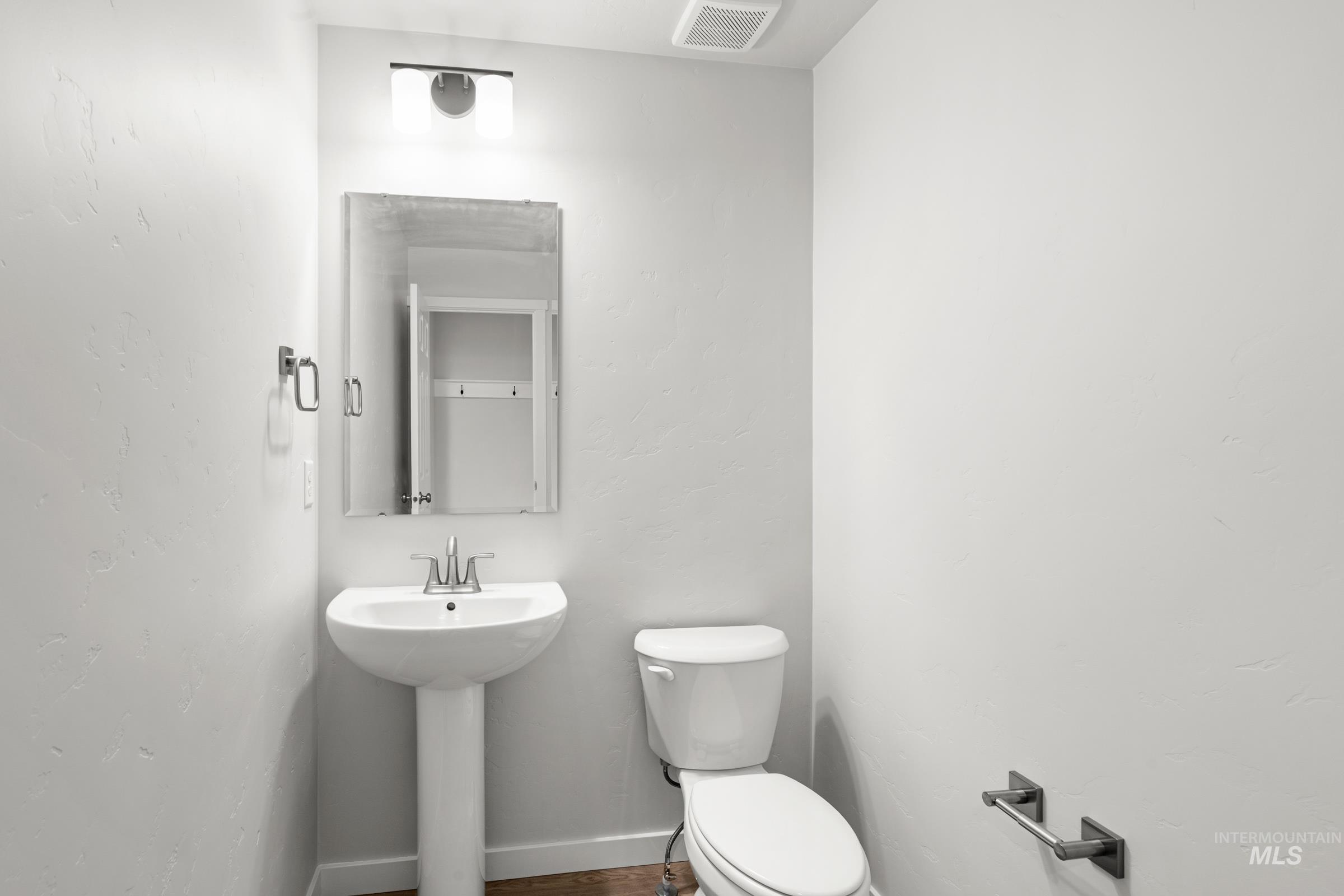 1591 Covington St, Middleton, Idaho 83644, 4 Bedrooms, 2.5 Bathrooms, Residential For Sale, Price $499,990, 98973315