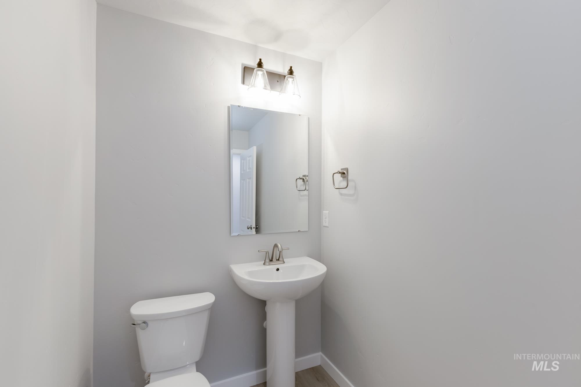 1591 Covington St, Middleton, Idaho 83644, 4 Bedrooms, 2.5 Bathrooms, Residential For Sale, Price $499,990,MLS 98973315