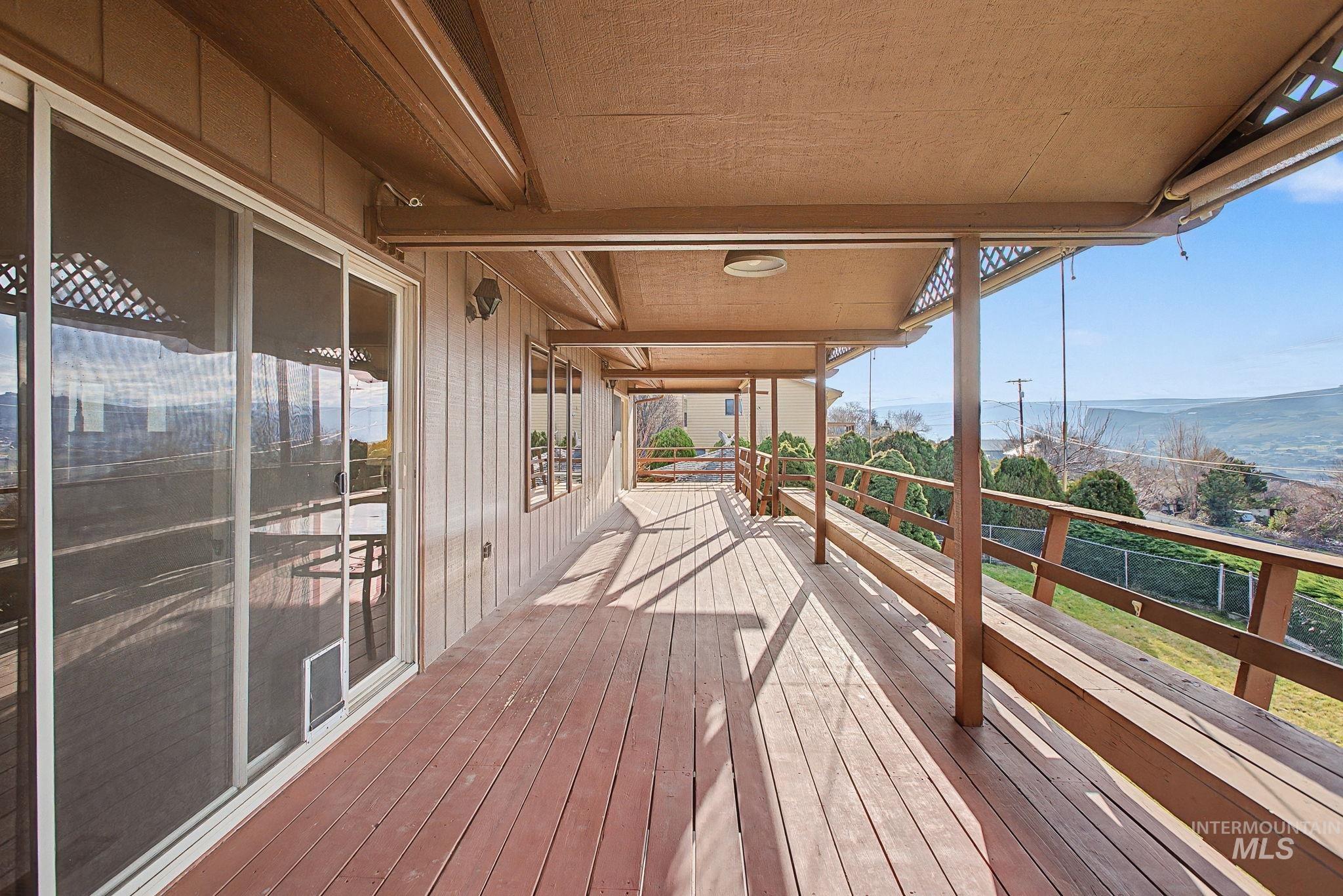 3024 Meadowlark Drive, Lewiston, Idaho 83501, 4 Bedrooms, 3 Bathrooms, Residential For Sale, Price $479,900,MLS 98973317