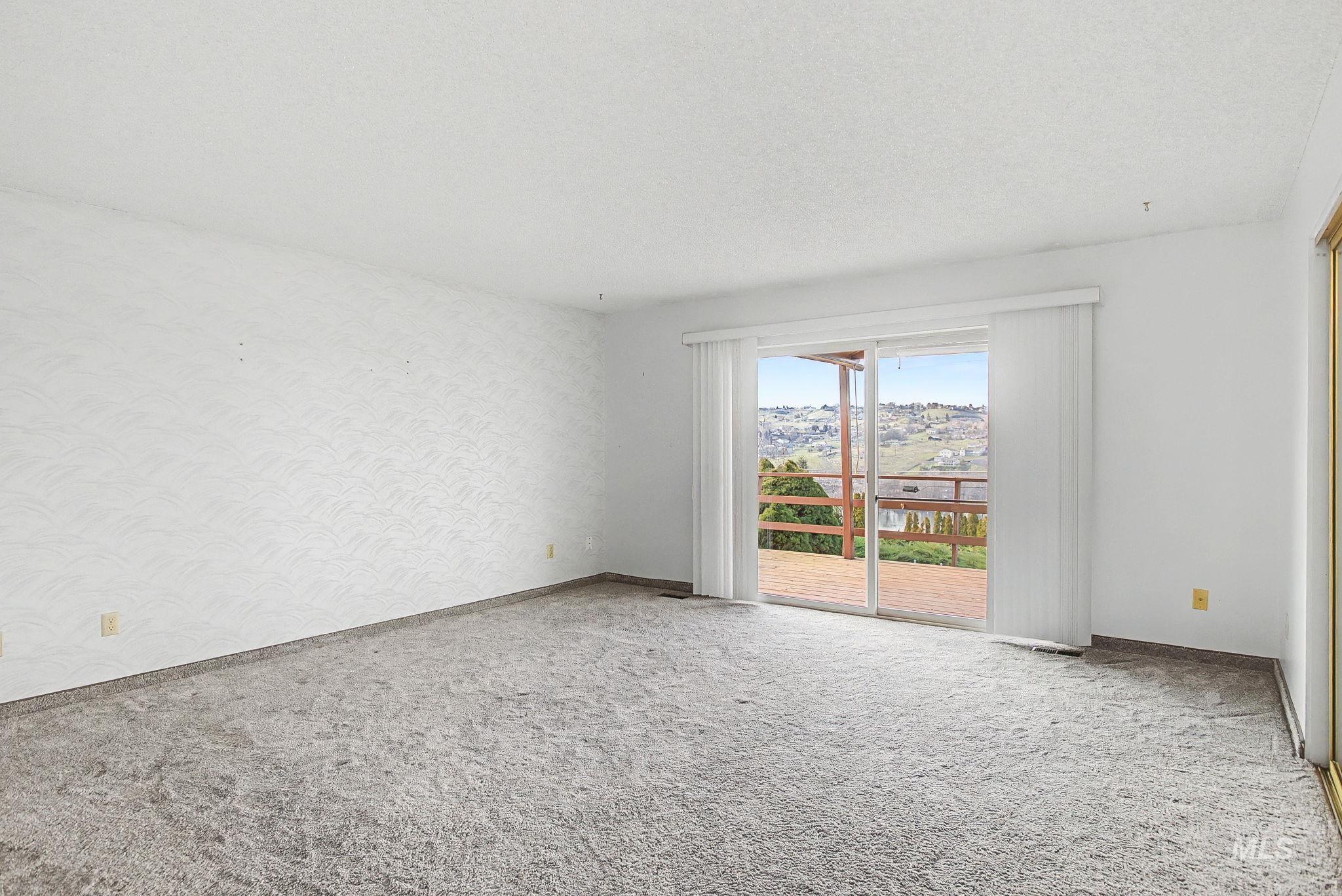 3024 Meadowlark Drive, Lewiston, Idaho 83501, 4 Bedrooms, 3 Bathrooms, Residential For Sale, Price $479,900,MLS 98973317