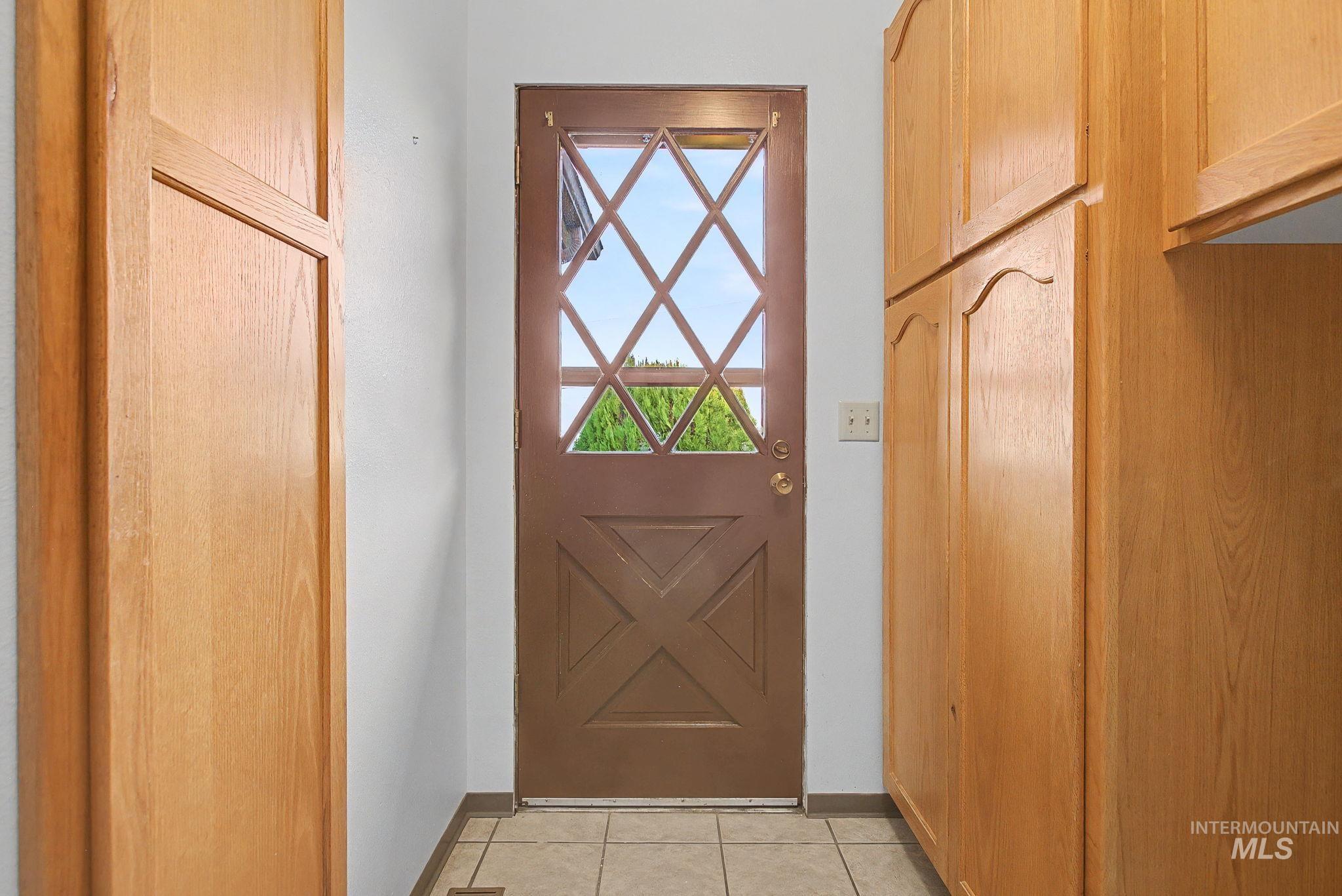 3024 Meadowlark Drive, Lewiston, Idaho 83501, 4 Bedrooms, 3 Bathrooms, Residential For Sale, Price $479,900,MLS 98973317