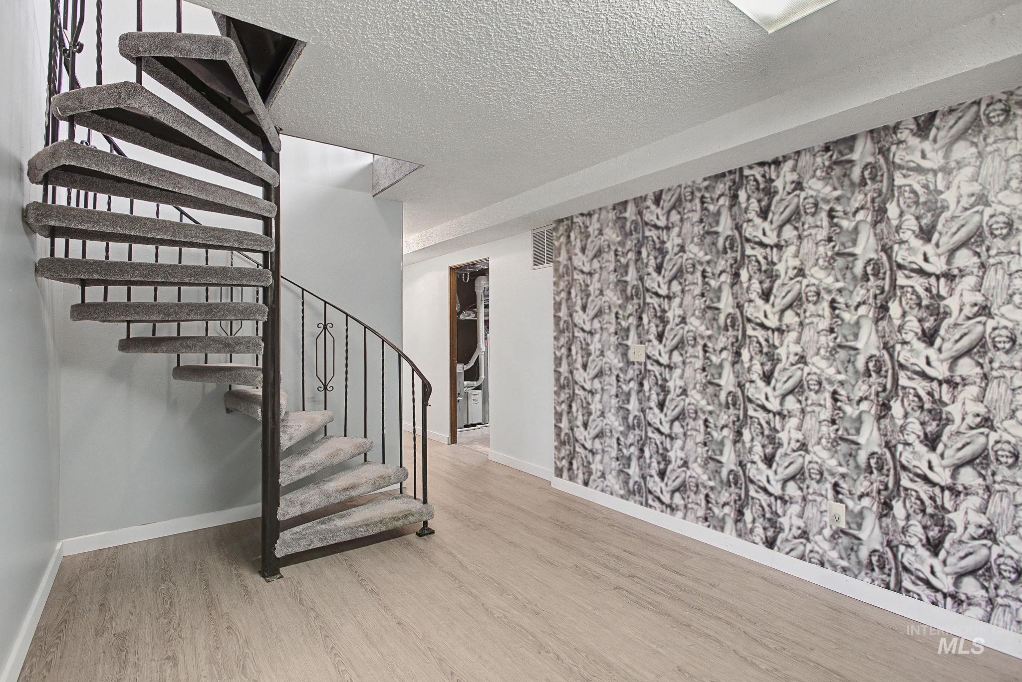 3024 Meadowlark Drive, Lewiston, Idaho 83501, 4 Bedrooms, 3 Bathrooms, Residential For Sale, Price $479,900,MLS 98973317