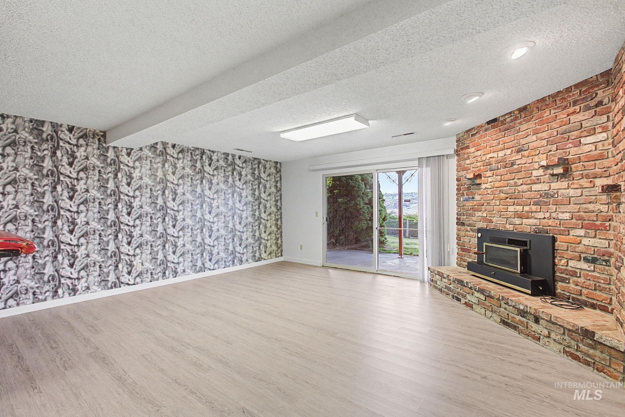 3024 Meadowlark Drive, Lewiston, Idaho 83501, 4 Bedrooms, 3 Bathrooms, Residential For Sale, Price $479,900,MLS 98973317