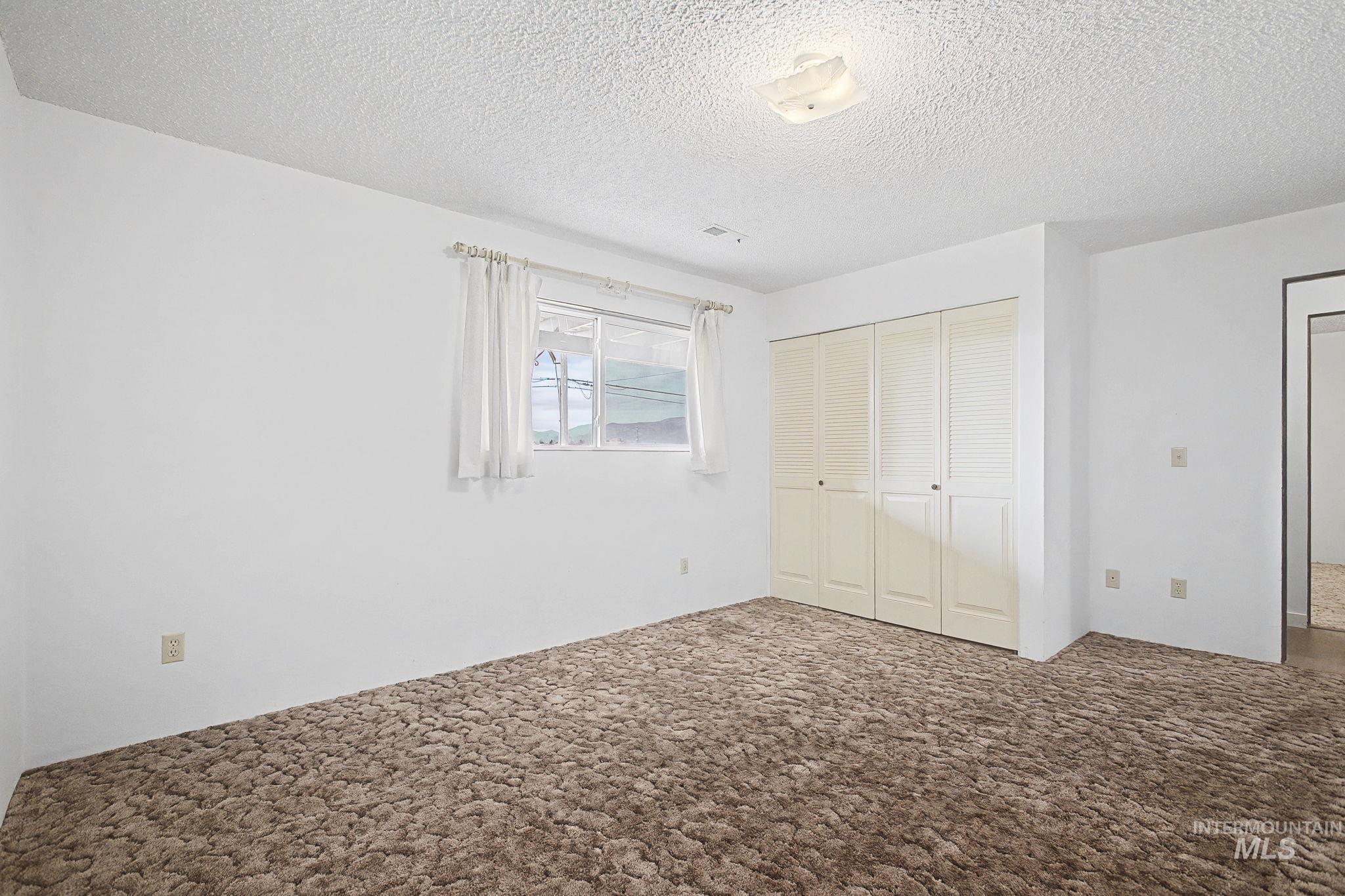 3024 Meadowlark Drive, Lewiston, Idaho 83501, 4 Bedrooms, 3 Bathrooms, Residential For Sale, Price $479,900,MLS 98973317