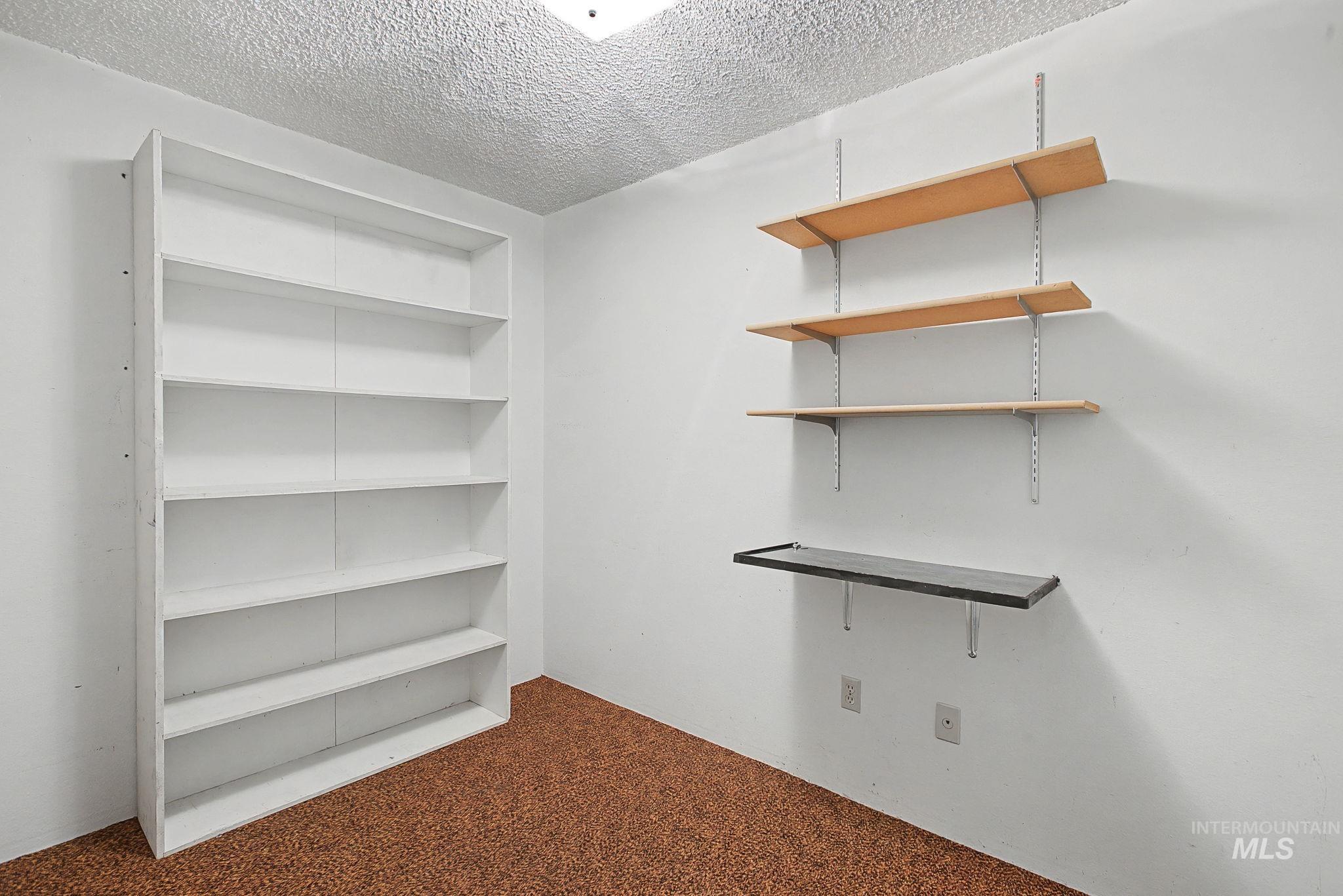 3024 Meadowlark Drive, Lewiston, Idaho 83501, 4 Bedrooms, 3 Bathrooms, Residential For Sale, Price $479,900,MLS 98973317