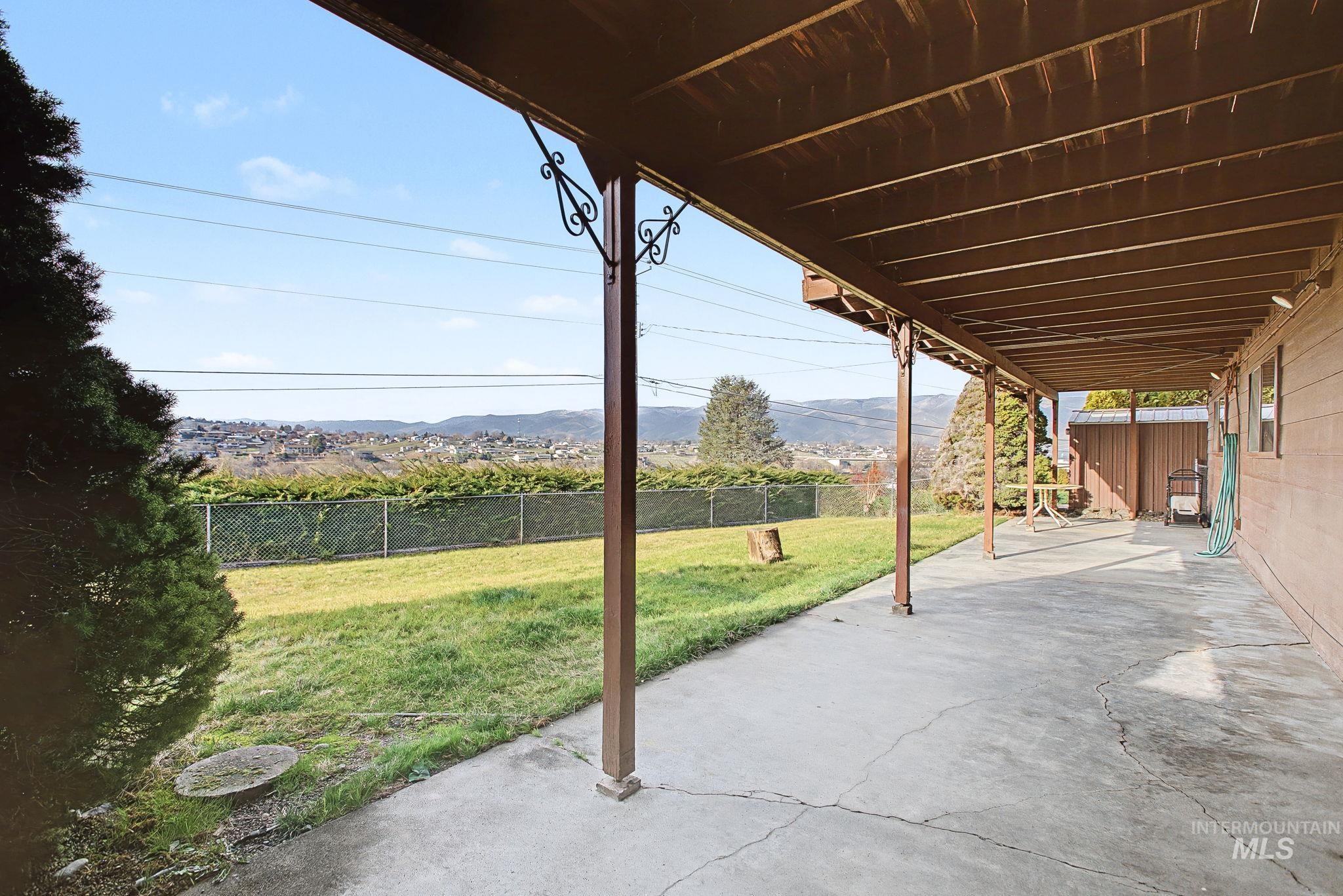 3024 Meadowlark Drive, Lewiston, Idaho 83501, 4 Bedrooms, 3 Bathrooms, Residential For Sale, Price $479,900,MLS 98973317