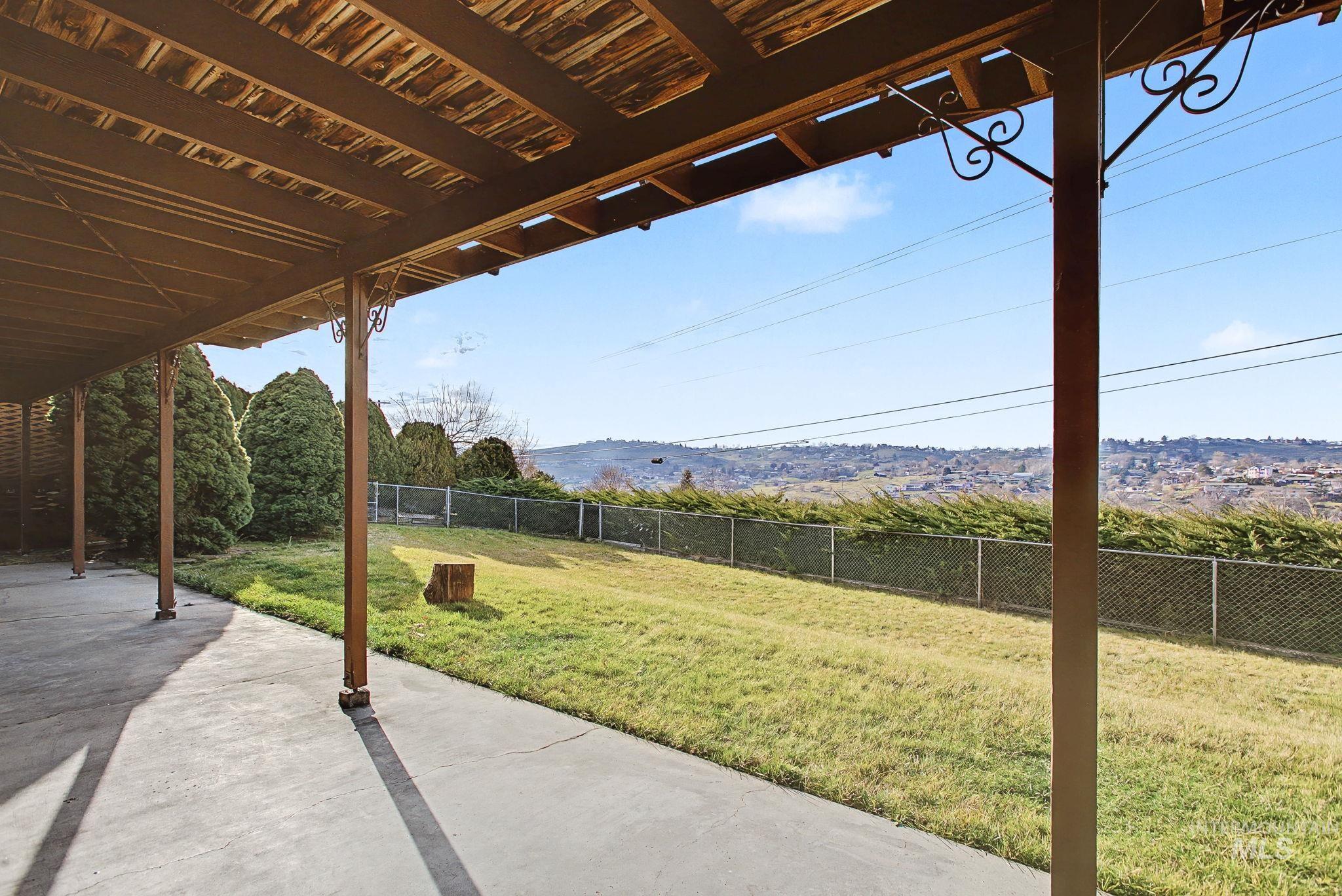 3024 Meadowlark Drive, Lewiston, Idaho 83501, 4 Bedrooms, 3 Bathrooms, Residential For Sale, Price $479,900,MLS 98973317