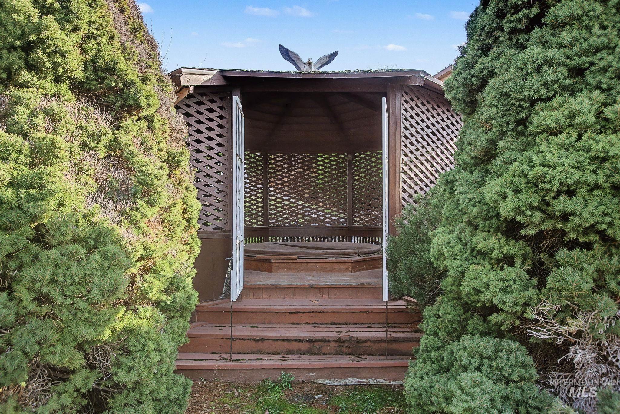 3024 Meadowlark Drive, Lewiston, Idaho 83501, 4 Bedrooms, 3 Bathrooms, Residential For Sale, Price $479,900,MLS 98973317