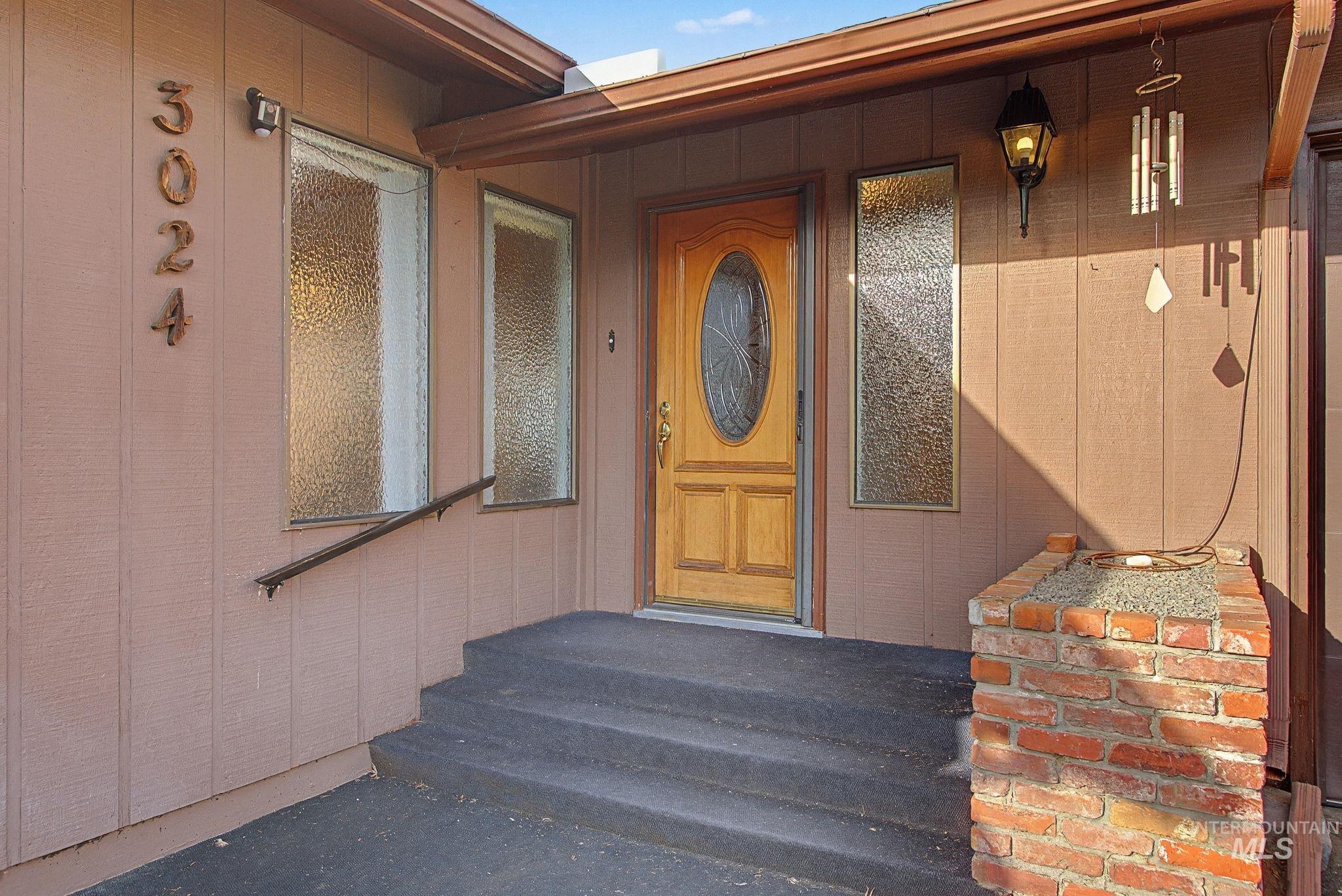 3024 Meadowlark Drive, Lewiston, Idaho 83501, 4 Bedrooms, 3 Bathrooms, Residential For Sale, Price $479,900,MLS 98973317