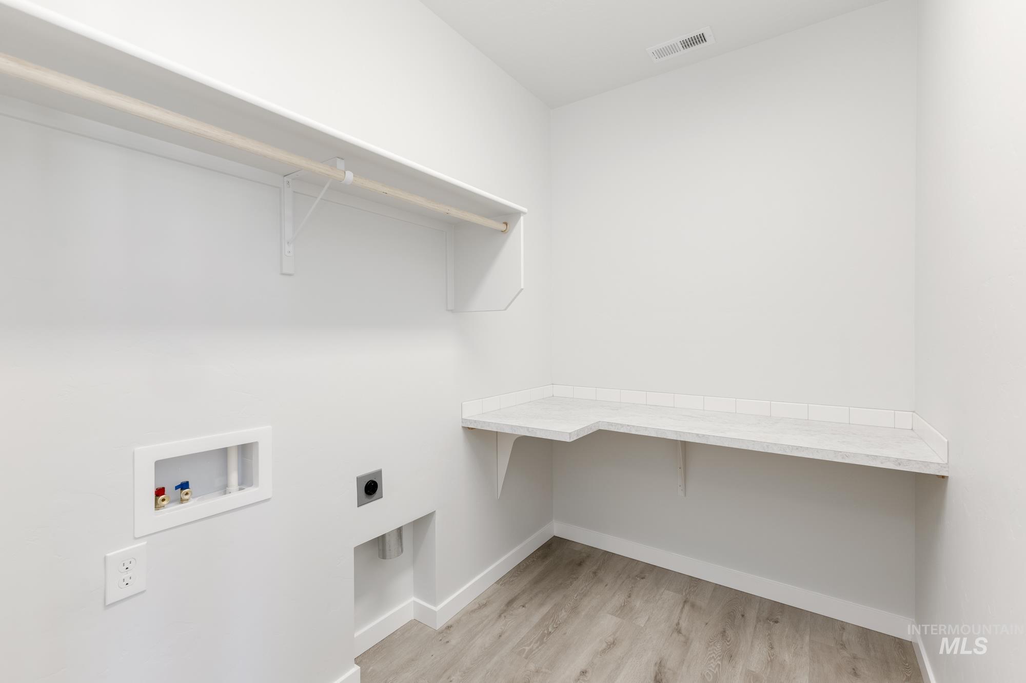 2278 N Iditarod Ave, Kuna, Idaho 83634, 4 Bedrooms, 2 Bathrooms, Residential For Sale, Price $549,990,MLS 98973318