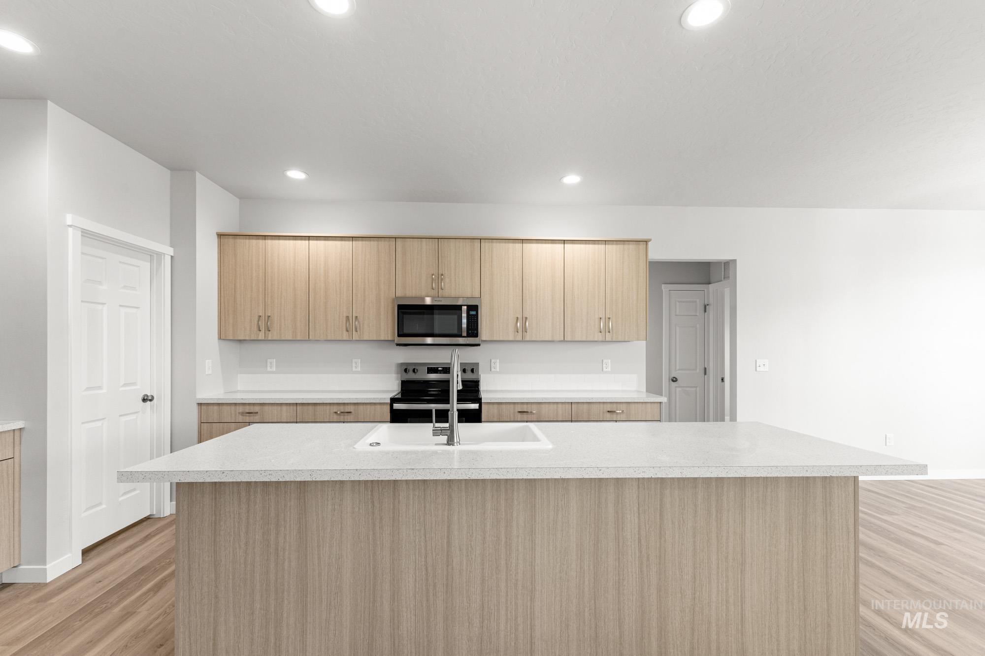 2278 N Iditarod Ave, Kuna, Idaho 83634, 4 Bedrooms, 2 Bathrooms, Residential For Sale, Price $549,990,MLS 98973318