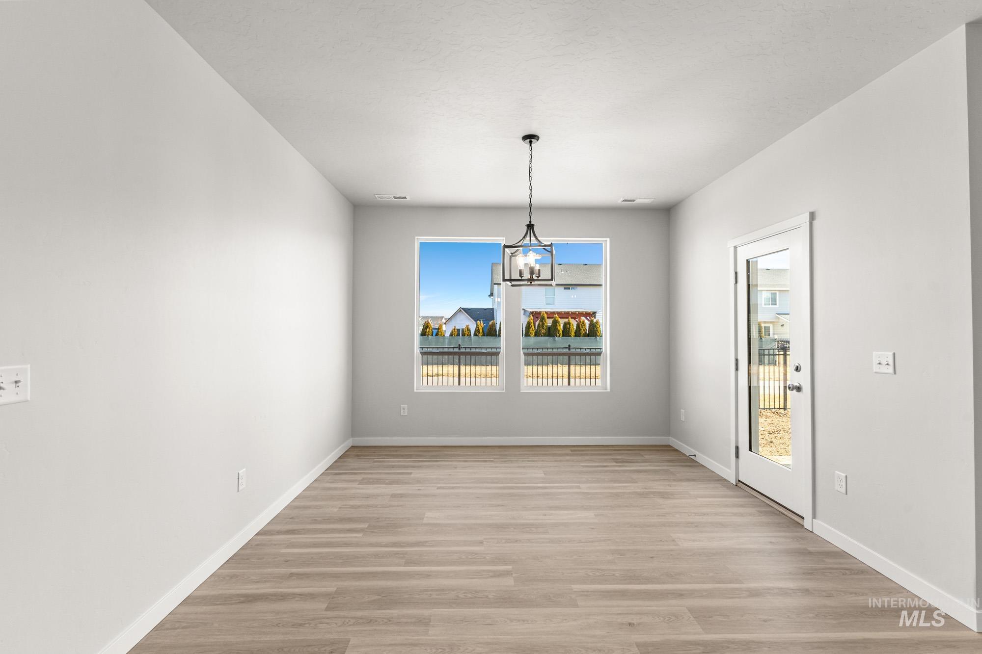 2278 N Iditarod Ave, Kuna, Idaho 83634, 4 Bedrooms, 2 Bathrooms, Residential For Sale, Price $549,990,MLS 98973318