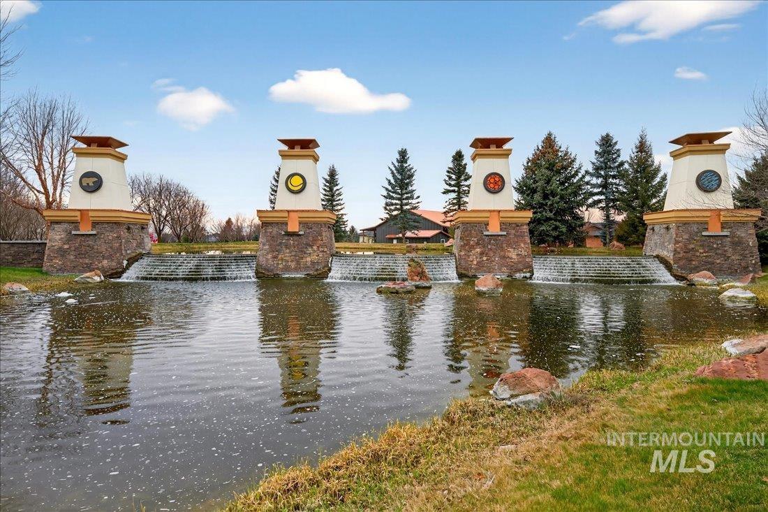 6518 W Flathead Lake St, Eagle, Idaho 83616, 3 Bedrooms, 3 Bathrooms, Residential For Sale, Price $1,095,000,MLS 98973319