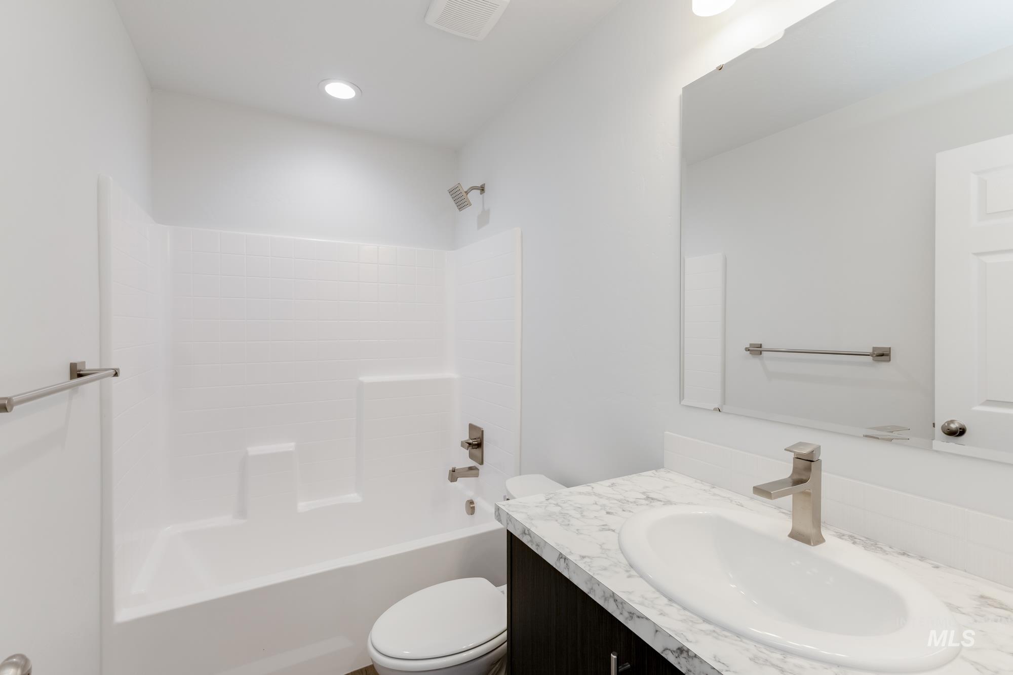 5432 S Bittercreek Ave, Meridian, Idaho 83642, 3 Bedrooms, 2 Bathrooms, Residential For Sale, Price $429,990,MLS 98973322