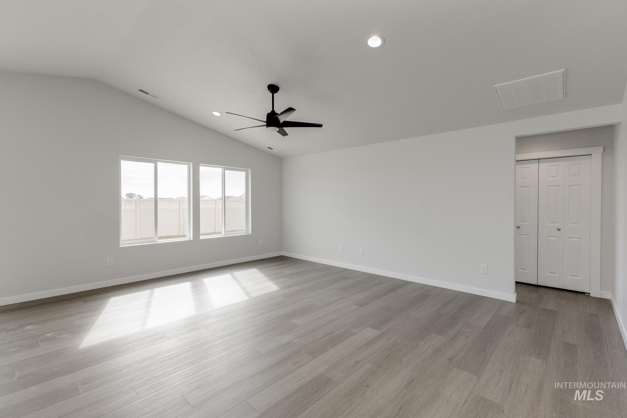 5432 S Bittercreek Ave, Meridian, Idaho 83642, 3 Bedrooms, 2 Bathrooms, Residential For Sale, Price $429,990,MLS 98973322